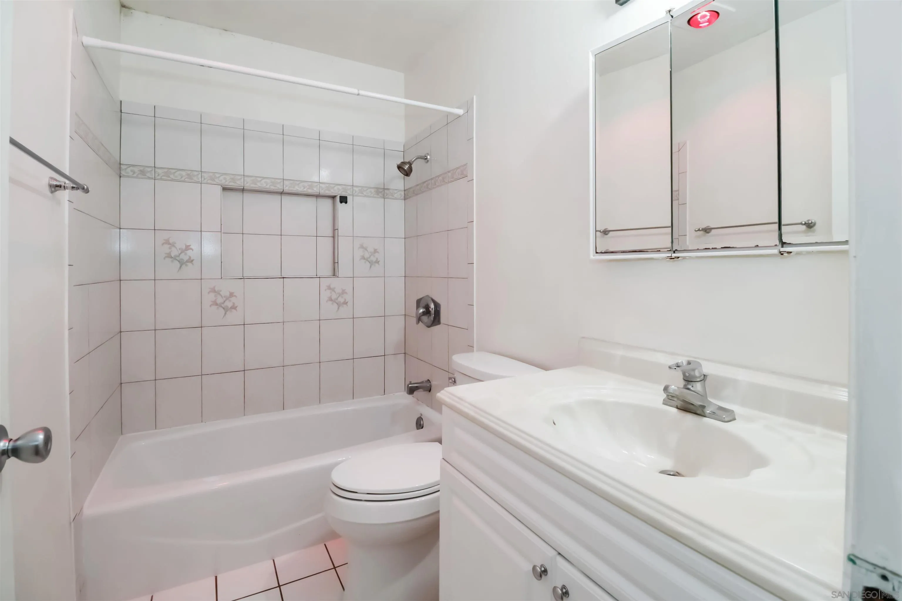 Photo #27: 260005756 Listing: Photo #27
