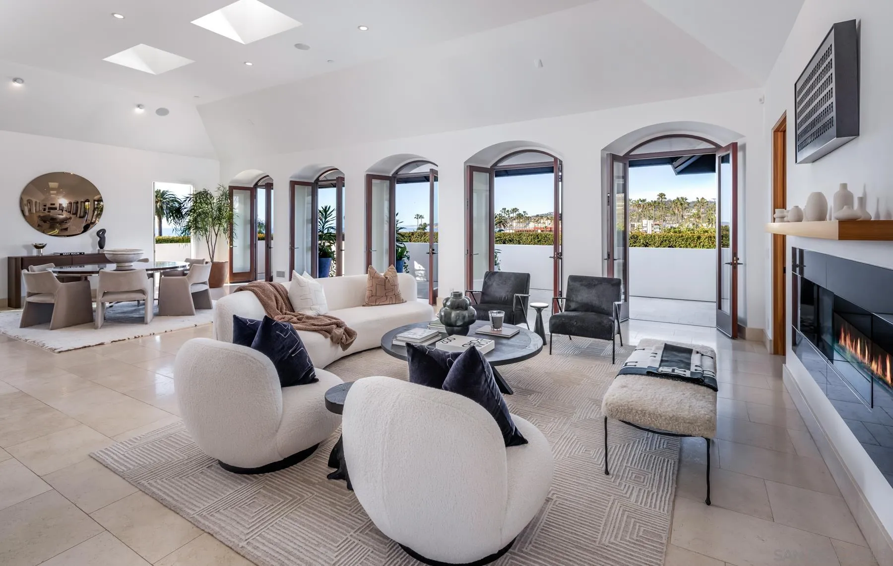 https://cdn.realtyfeed.com/cdn/127/260005761/0a60152debfea92c1c5db0b7a75253d8.webp