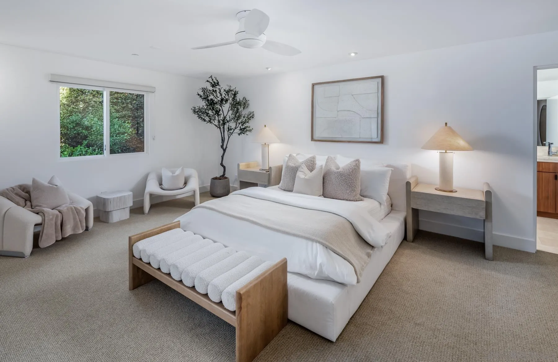 https://cdn.realtyfeed.com/cdn/127/260005761/de4ba7f9d998c82b222c82f5ad0d357f.webp