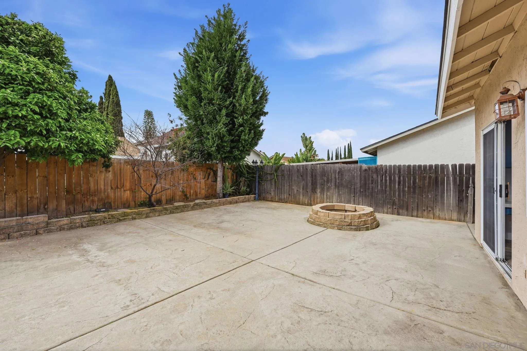 https://cdn.realtyfeed.com/cdn/127/260005765/9fd79b55639a27debc20b9620d7cd071.webp