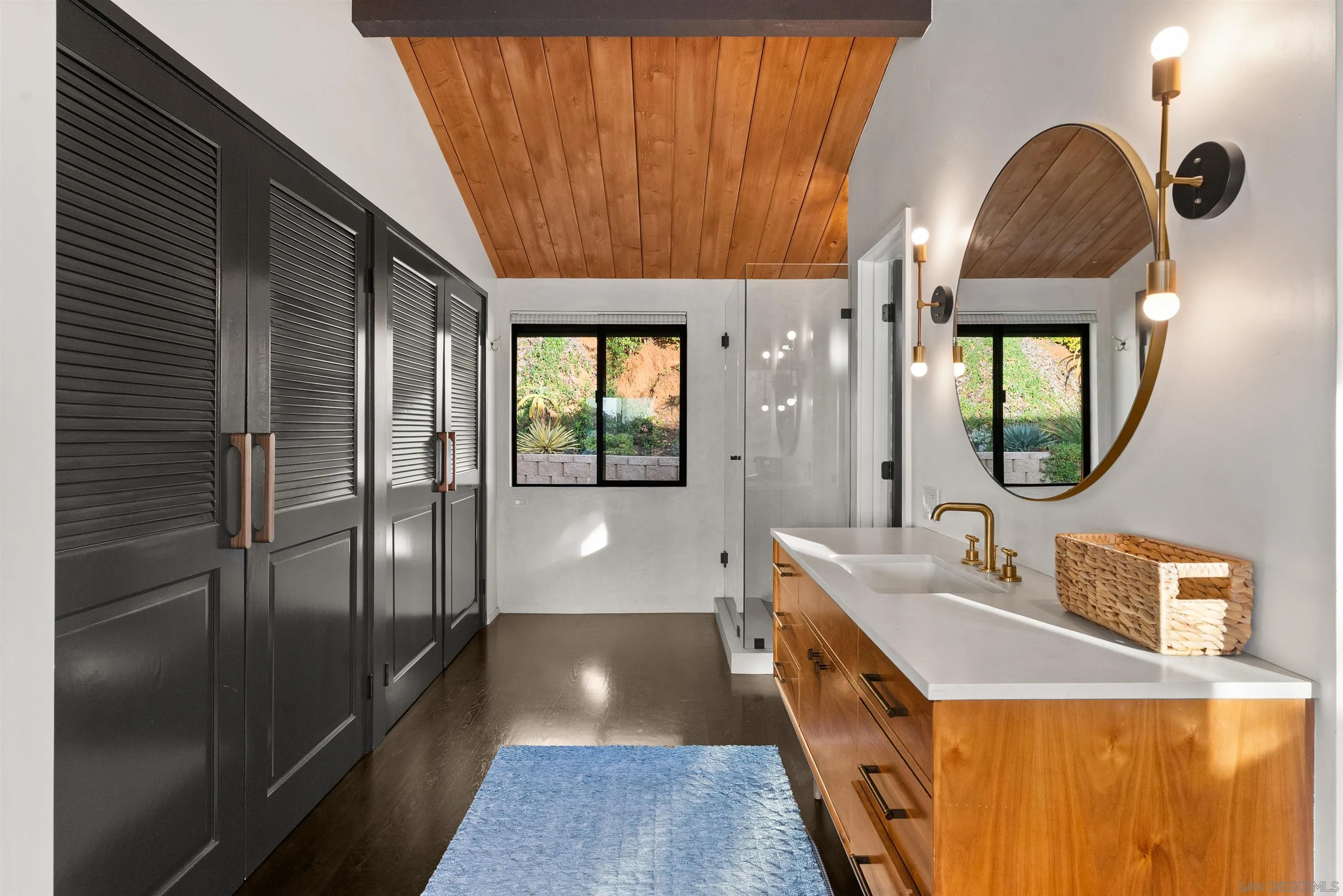 https://cdn.realtyfeed.com/cdn/127/260005767/229202b363623cf1ffb859d349c89a4f.webp