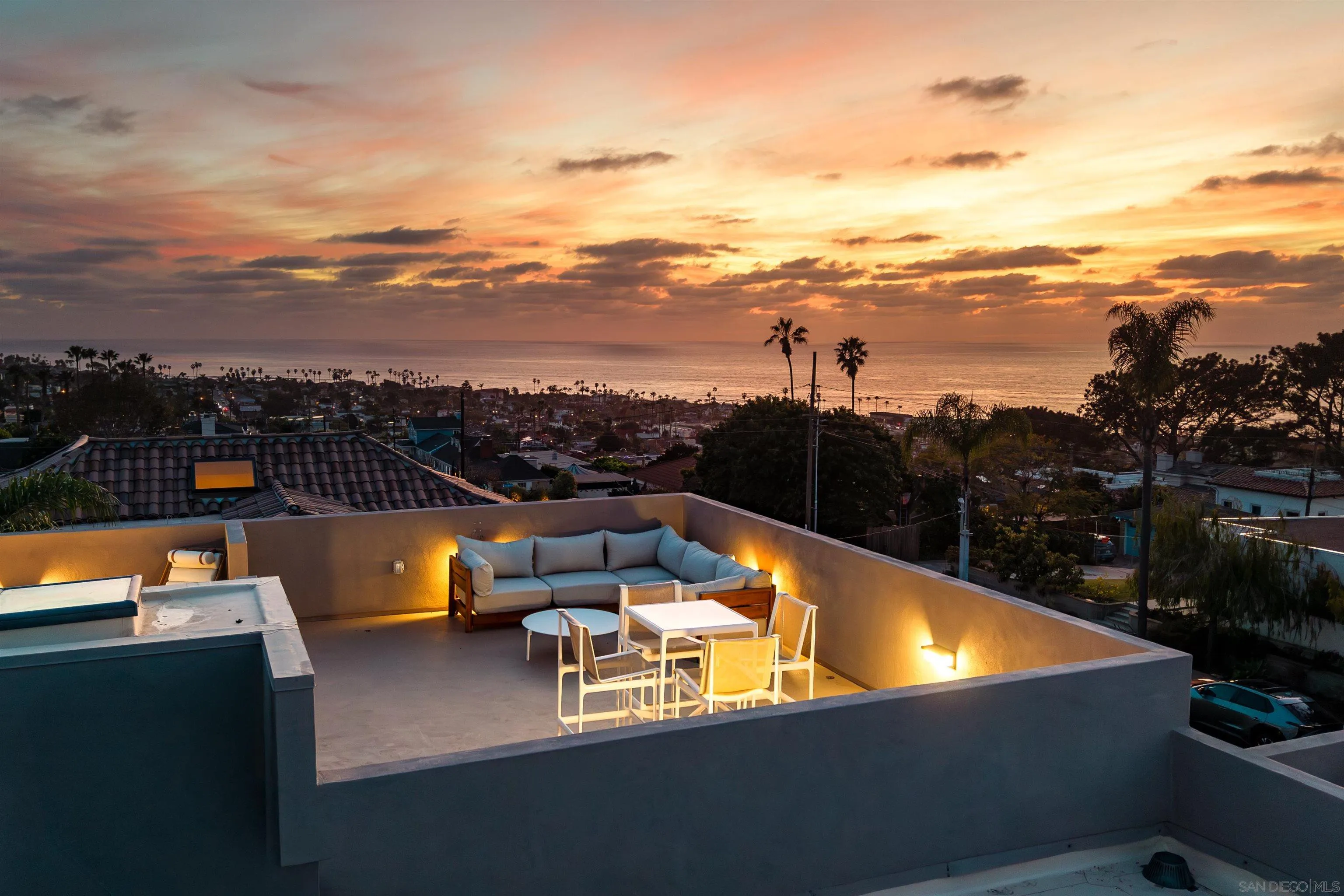 https://cdn.realtyfeed.com/cdn/127/260005768/2508cd0532913b935764e48f44c062b1.webp