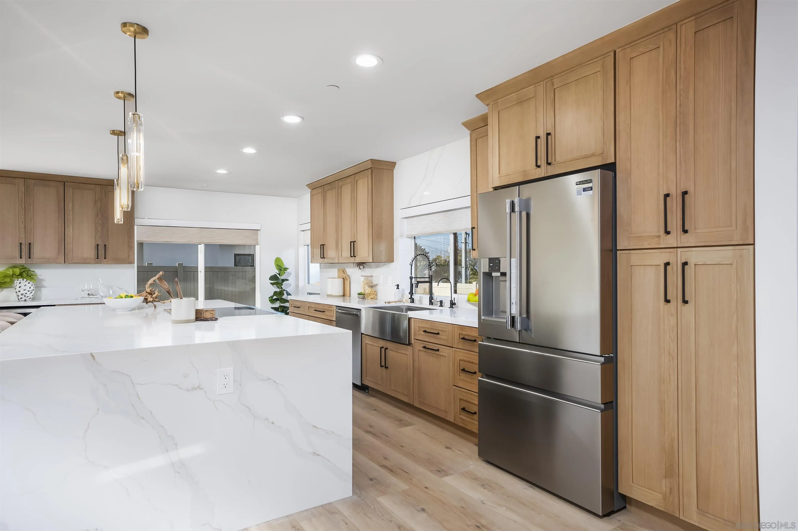 https://cdn.realtyfeed.com/cdn/127/260005768/55df748ddde100cc905672220529e5a2.webp