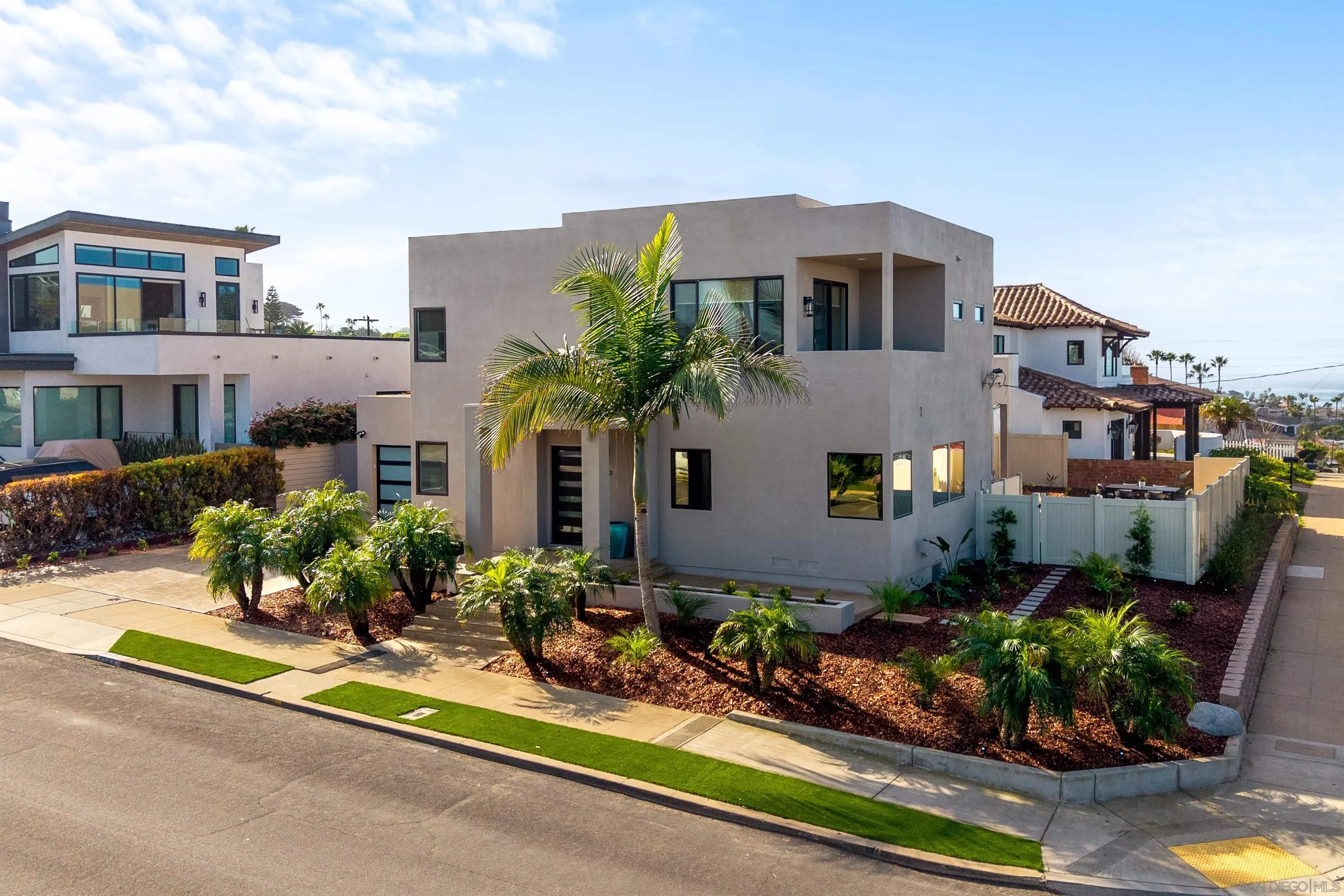 https://cdn.realtyfeed.com/cdn/127/260005768/8e3784b8c74d56af238b60206e0e1c5d.webp