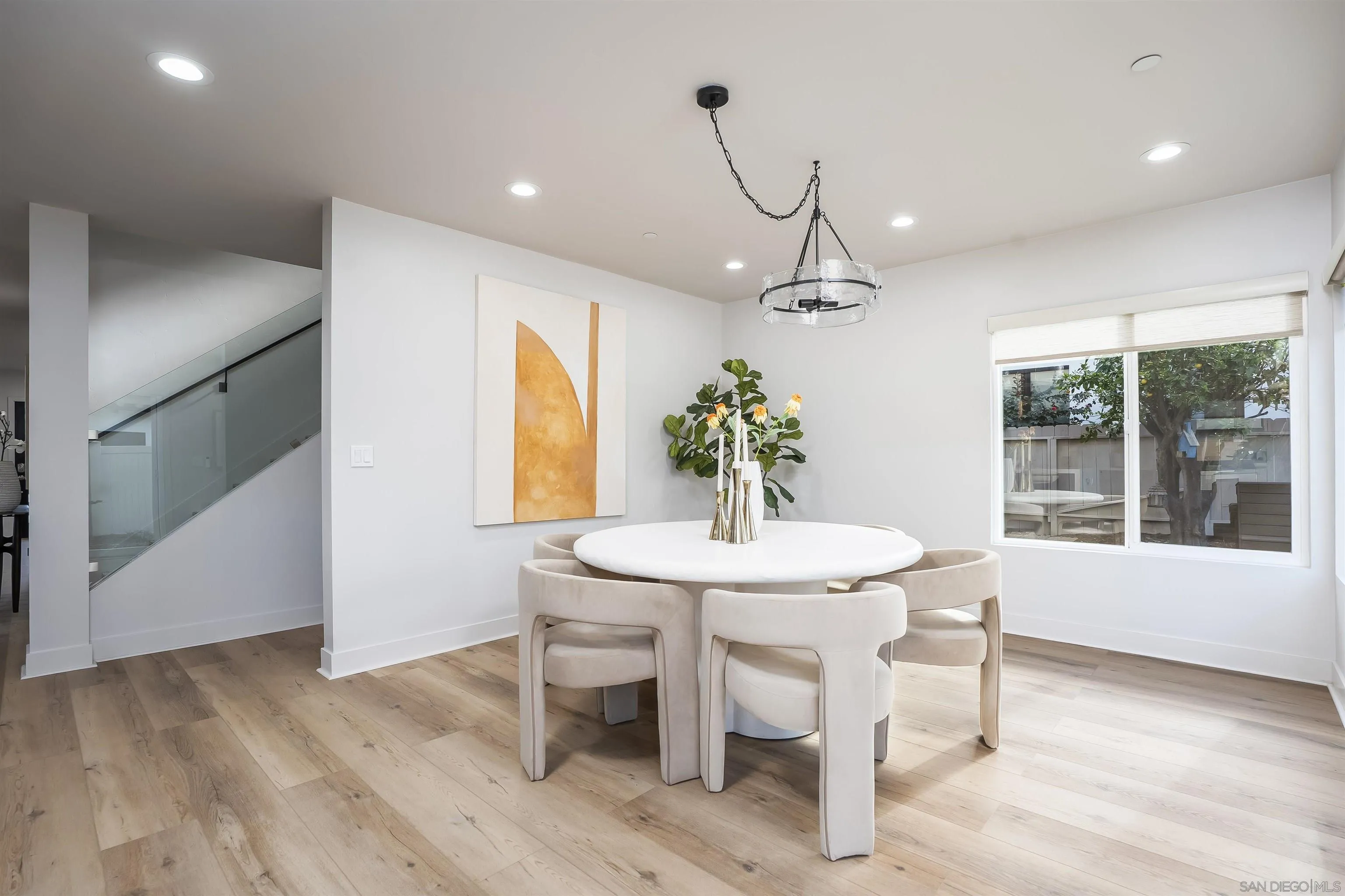 https://cdn.realtyfeed.com/cdn/127/260005768/fb4c04e94235fcb23c1ba326e8befb89.webp