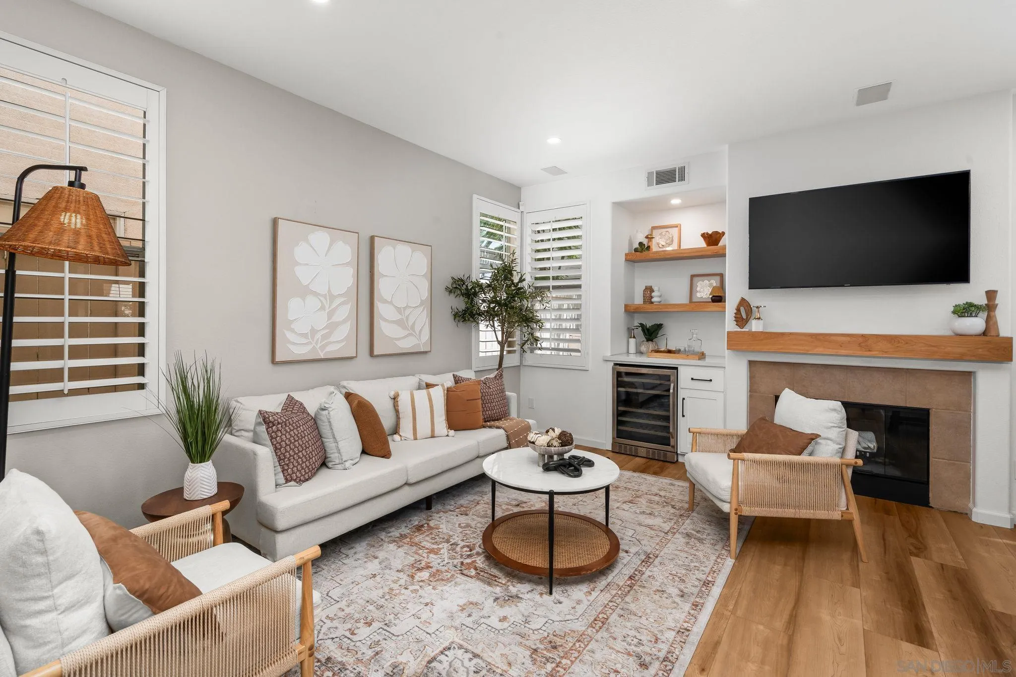 https://cdn.realtyfeed.com/cdn/127/260005770/4114a6df89184d791cc9653070bf0bff.webp
