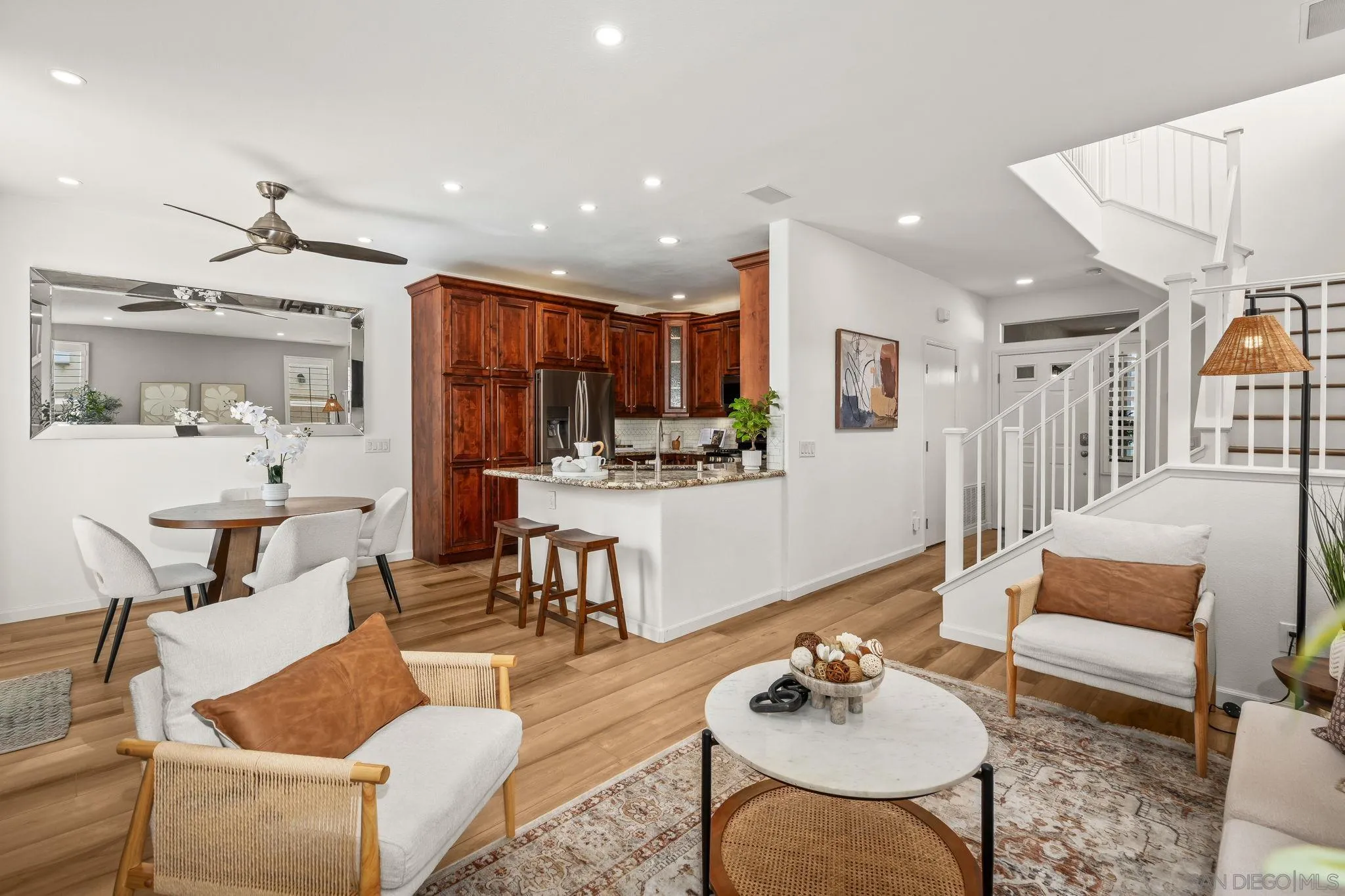 https://cdn.realtyfeed.com/cdn/127/260005770/46cab5ab152e3a85e327e8c16426fcd9.webp