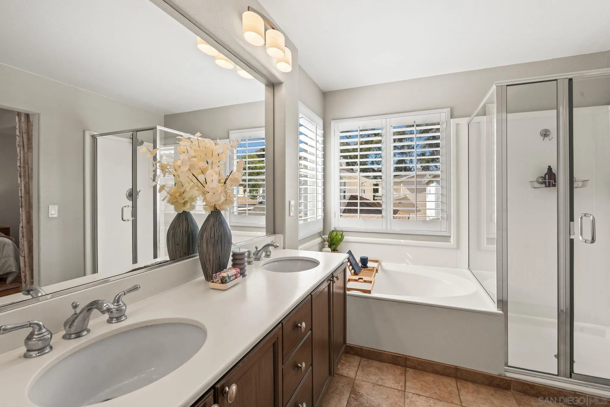 https://cdn.realtyfeed.com/cdn/127/260005770/542904c34655c903095fef95daa06851.webp