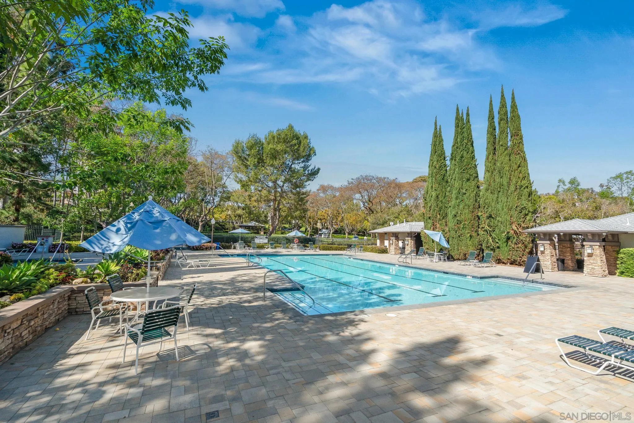 https://cdn.realtyfeed.com/cdn/127/260005770/752700cd58f5f1b848c1d154c7be1f44.webp