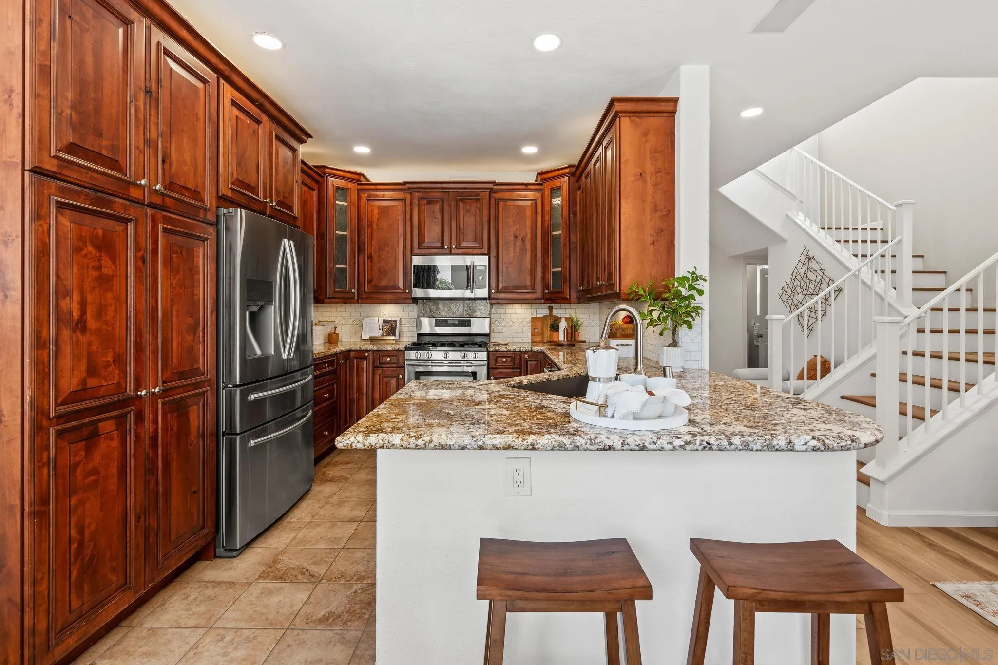 https://cdn.realtyfeed.com/cdn/127/260005770/80c439c18fe2594ba65de730c8b15f91.webp