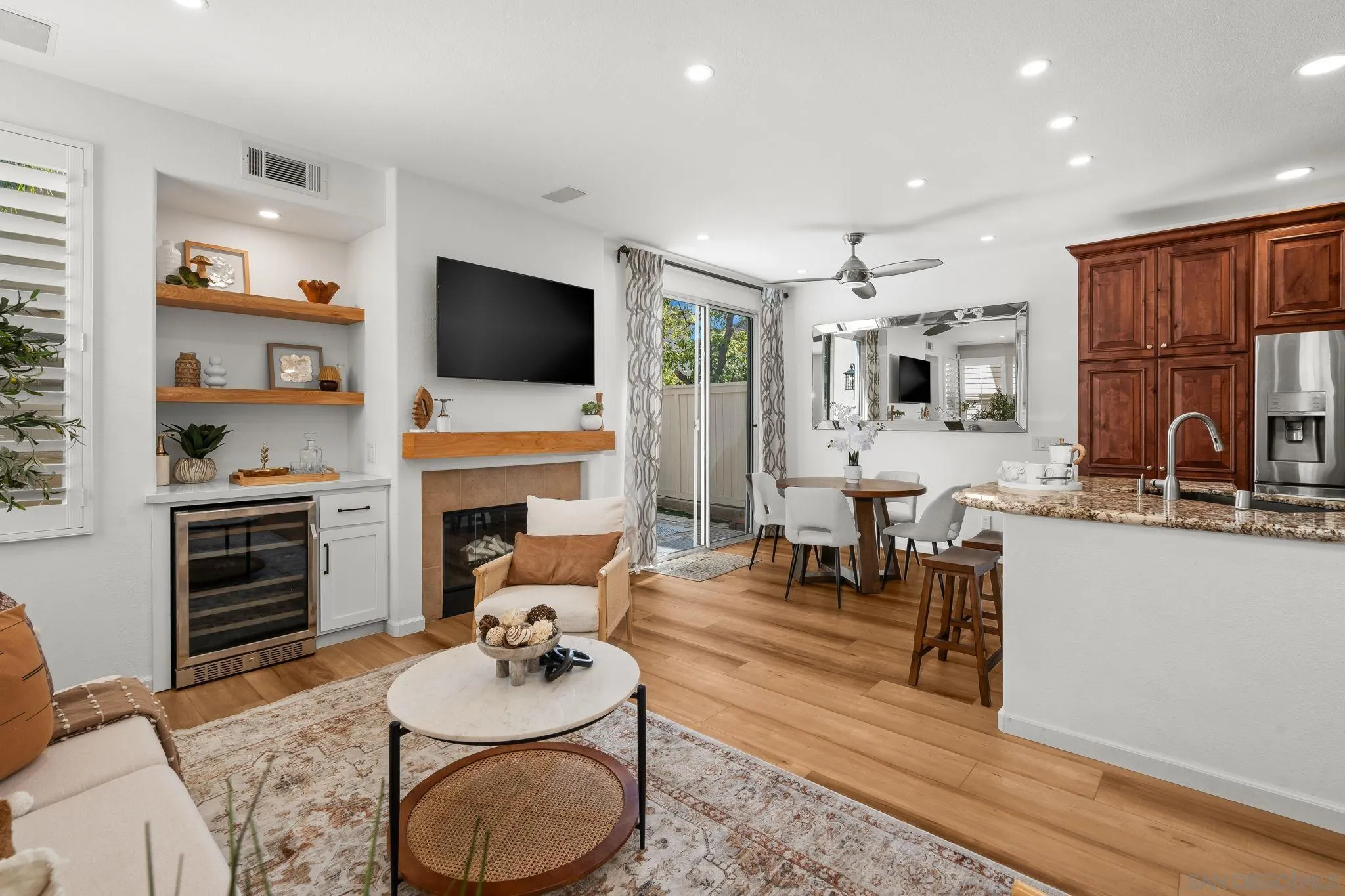https://cdn.realtyfeed.com/cdn/127/260005770/e84f437c8b0aa39014b15c42798dc7f5.webp