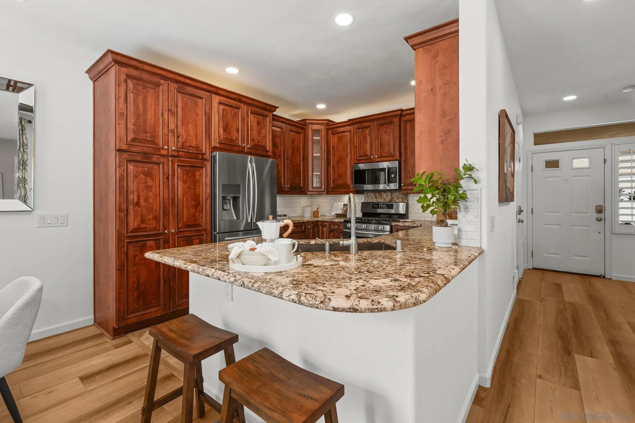 https://cdn.realtyfeed.com/cdn/127/260005770/fba08c63c2288577617366b34c8d4324.webp