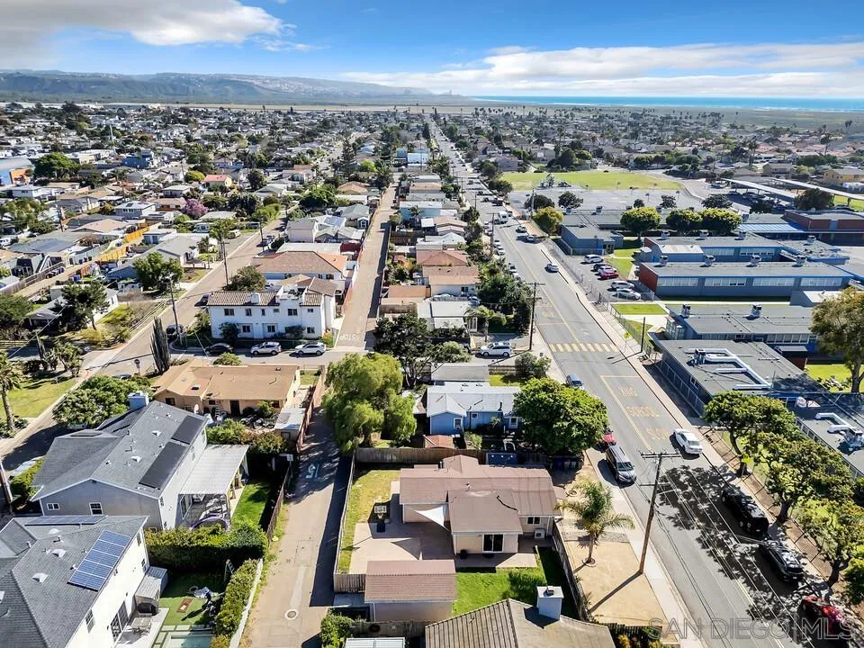 https://cdn.realtyfeed.com/cdn/127/260005771/da14b221a5c4b82fd329f70825b88bce.webp