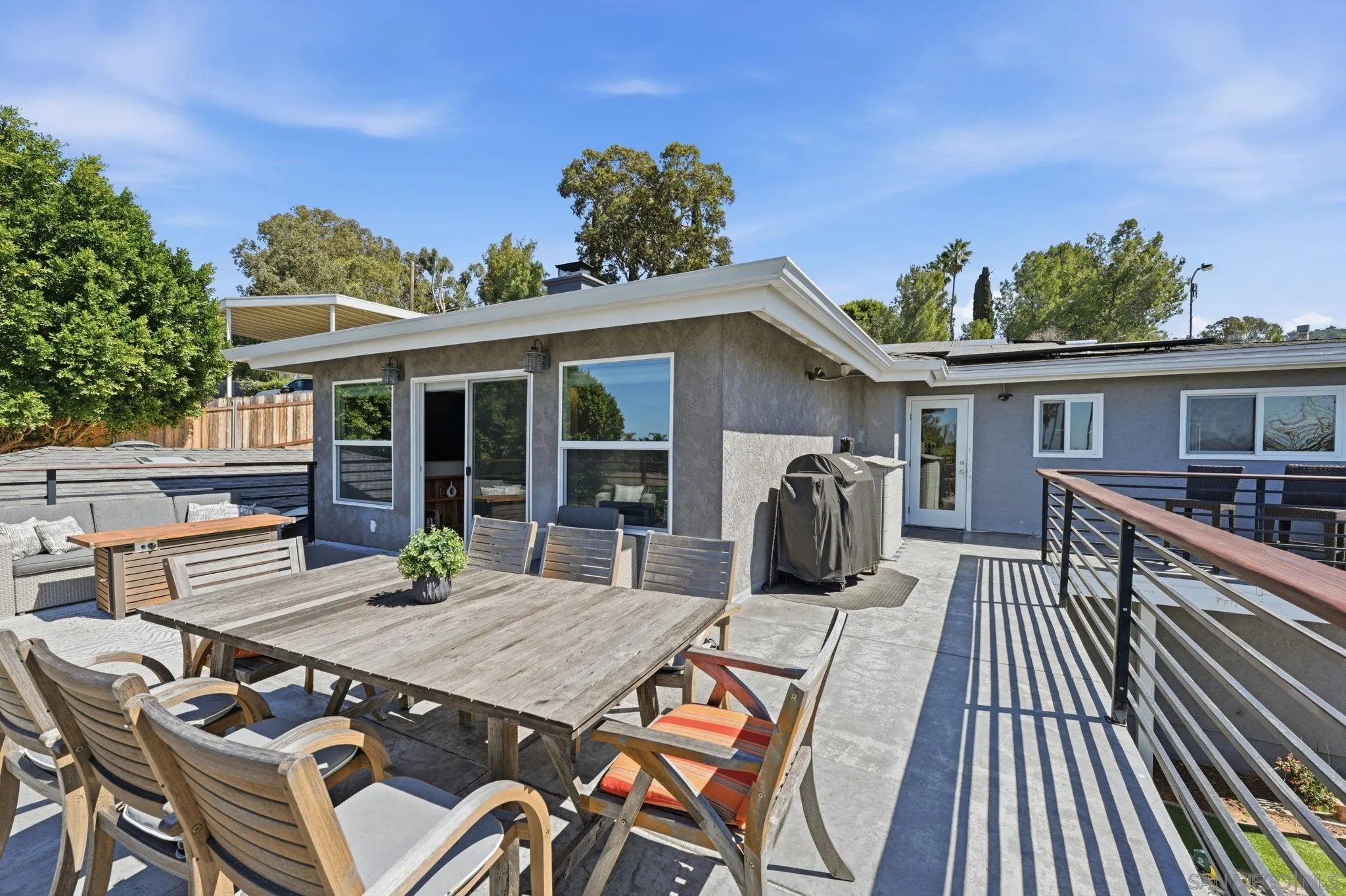 https://cdn.realtyfeed.com/cdn/127/260005777/0bcc518c828315f0a4f06f71facac6aa.webp