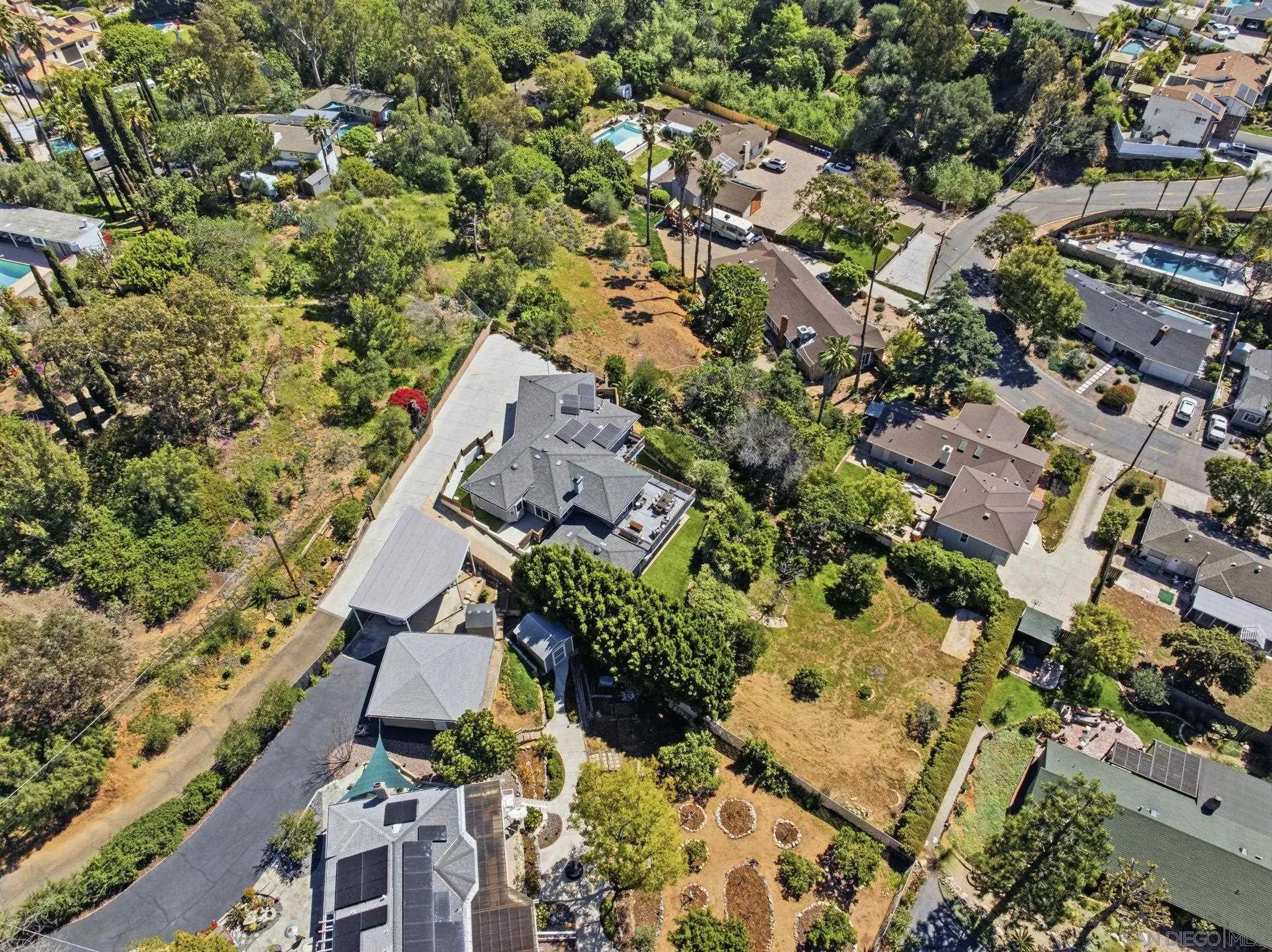 https://cdn.realtyfeed.com/cdn/127/260005777/7d713017109044656fa6b1c9fa75de04.webp