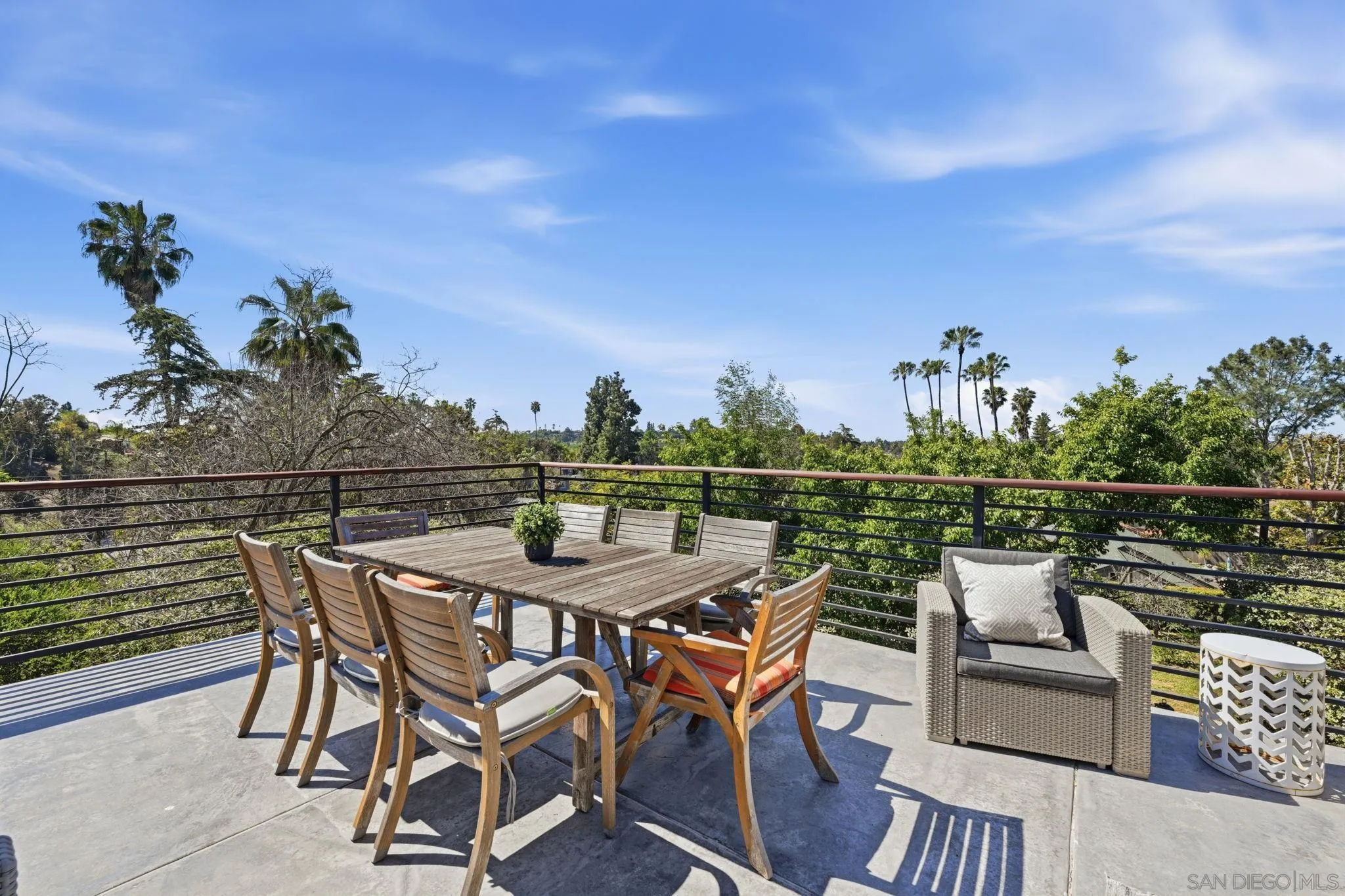 https://cdn.realtyfeed.com/cdn/127/260005777/cff3107ebb40cae083918510f8de7e3c.webp