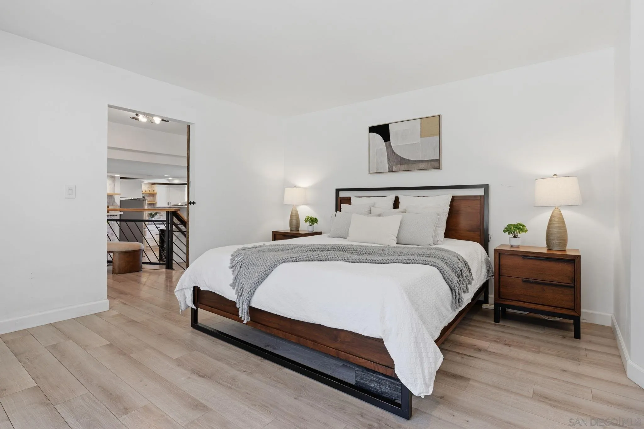https://cdn.realtyfeed.com/cdn/127/260005777/f9123d87021201d2948bde5c70b09e5d.webp
