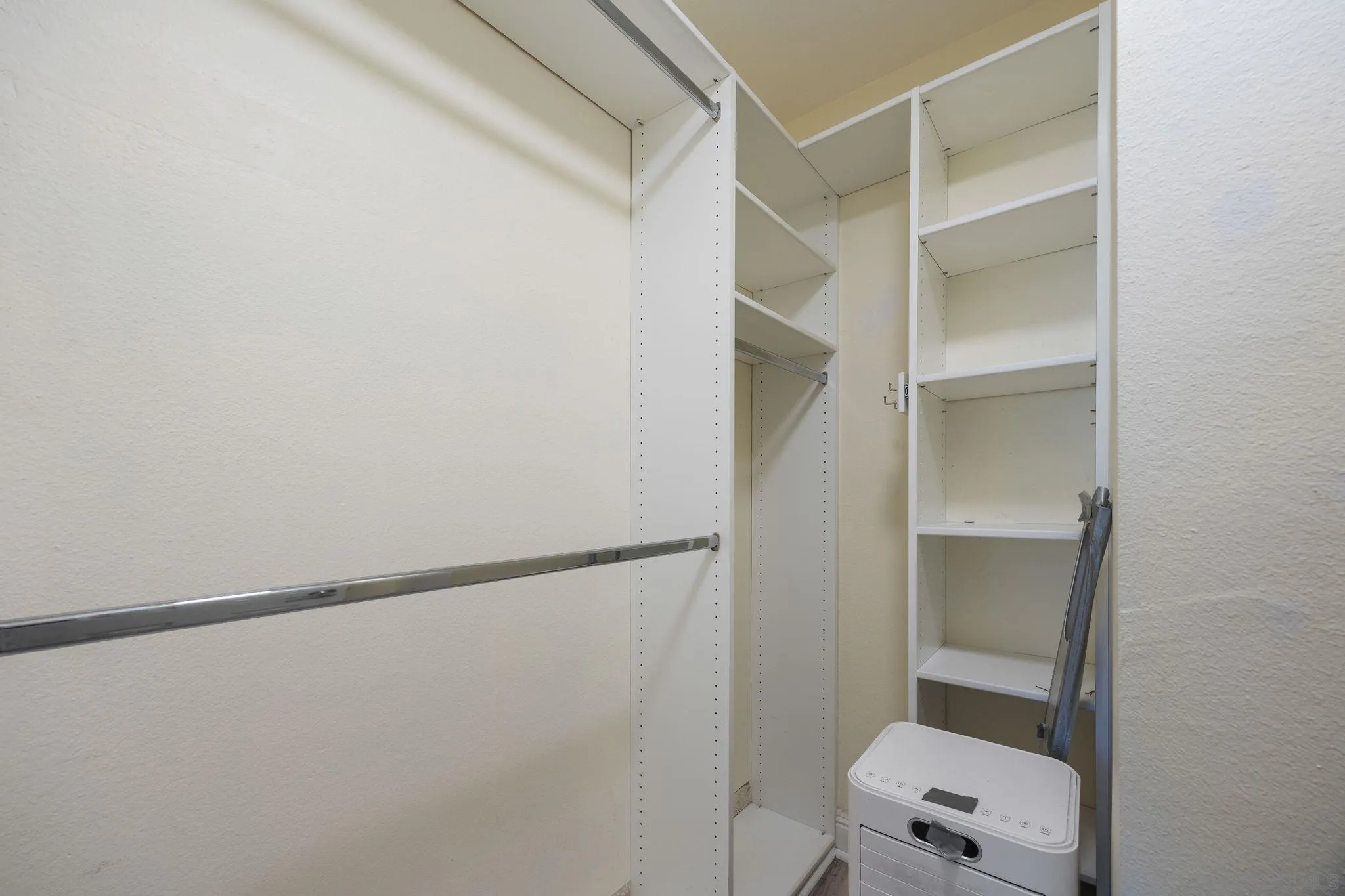 Photo #17: 260005778 Listing: Photo #17