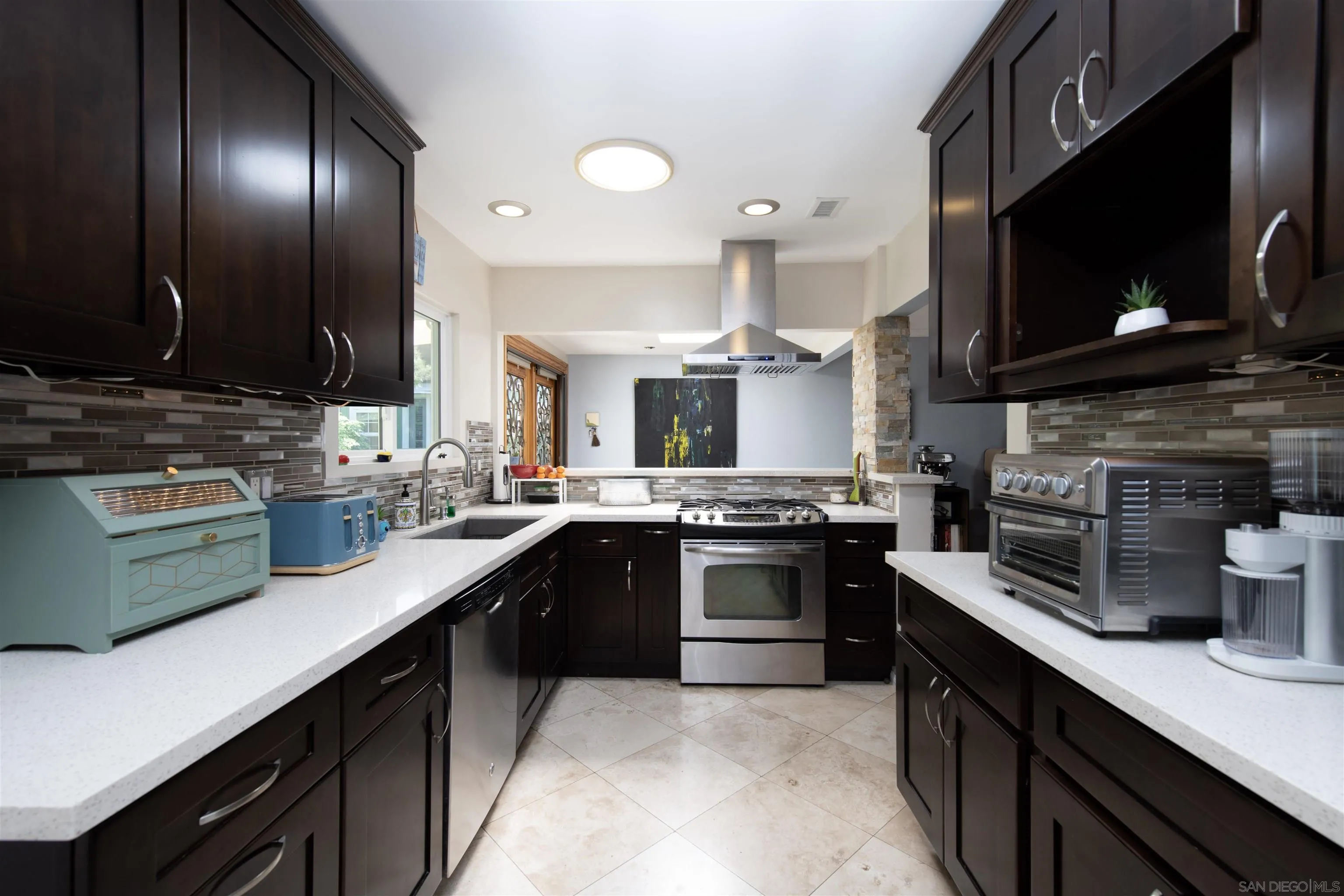 https://cdn.realtyfeed.com/cdn/127/260005785/599ecd5bba88e350822e8afdb0305032.webp