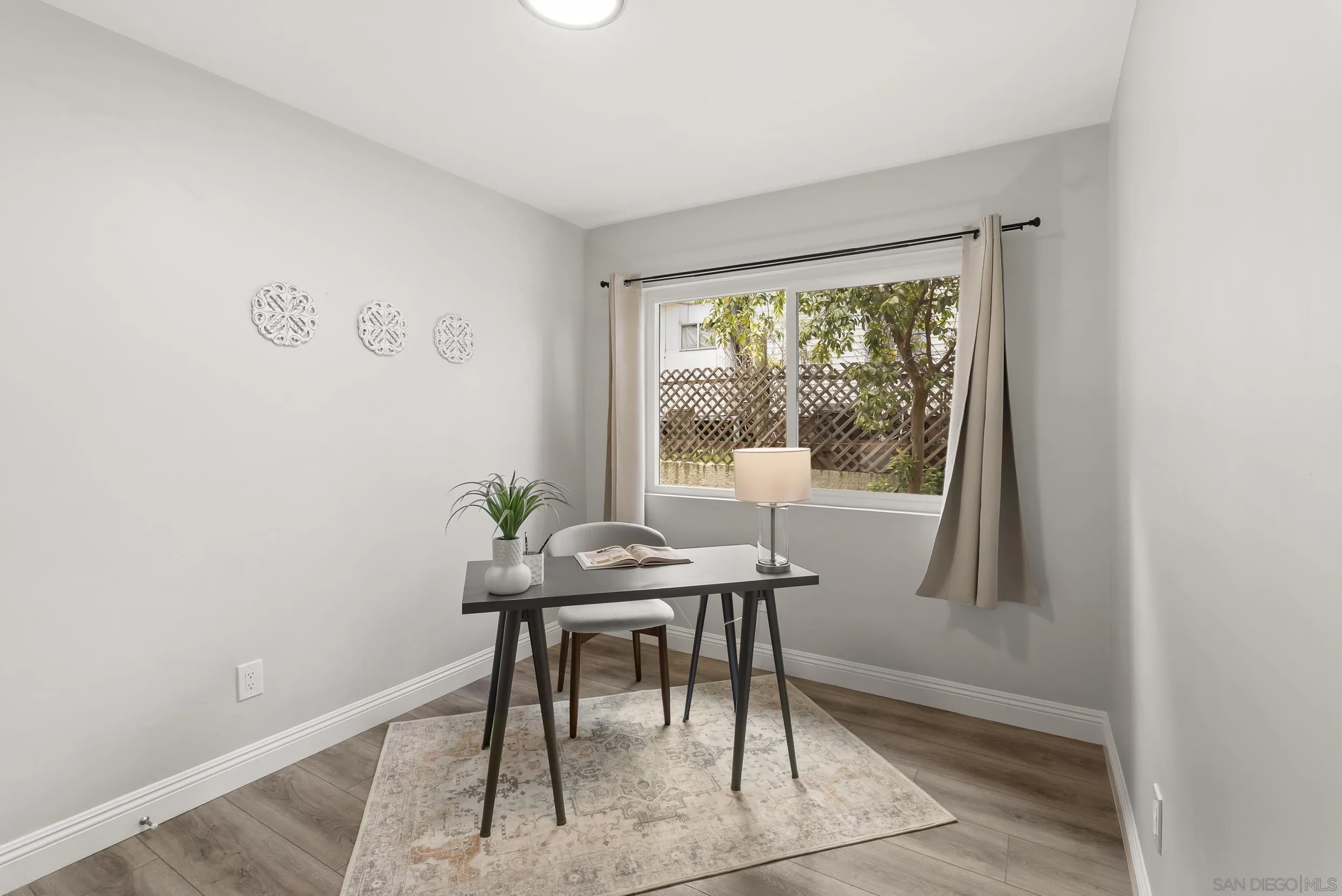https://cdn.realtyfeed.com/cdn/127/260005787/cf3347e92fecb1152723b202cc933c67.webp