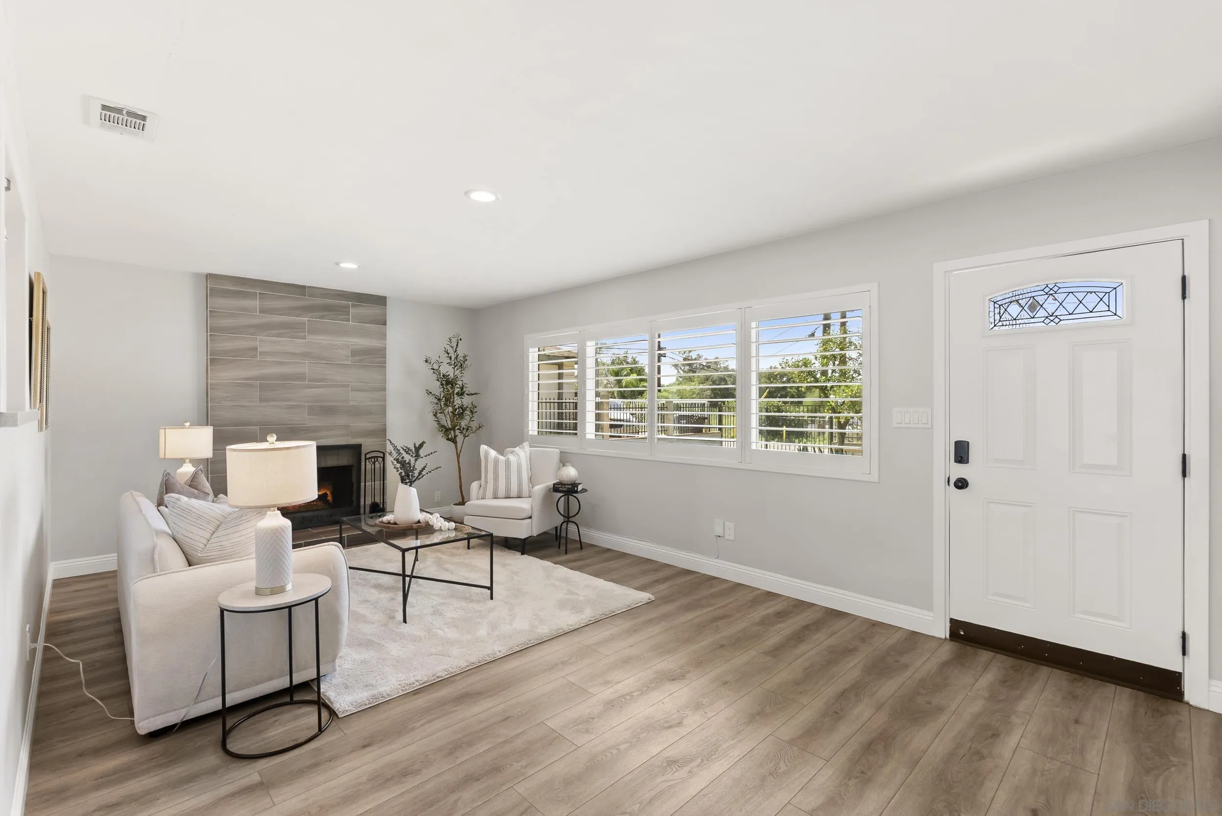 https://cdn.realtyfeed.com/cdn/127/260005787/f0740122b352371829a5a1c7aa18d3c7.webp