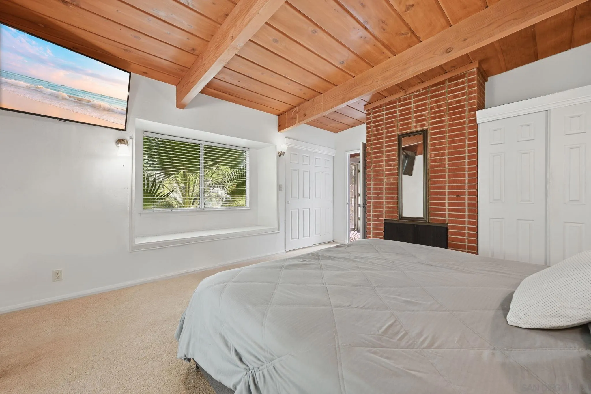 https://cdn.realtyfeed.com/cdn/127/260005795/0706f4430af283d4e6b3eb392b300fcb.webp