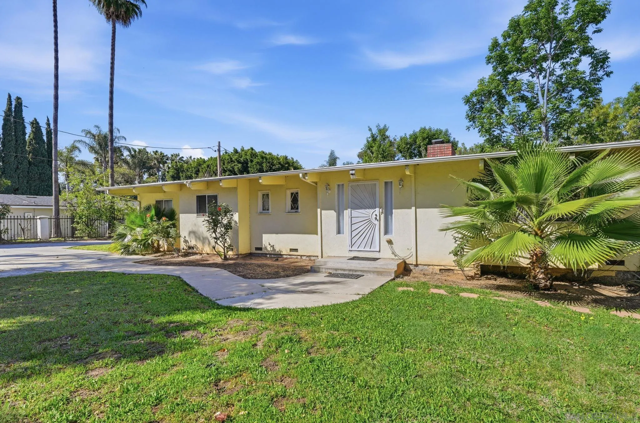 https://cdn.realtyfeed.com/cdn/127/260005795/232e4669aeaaff9dadcbd52c63cf3521.webp