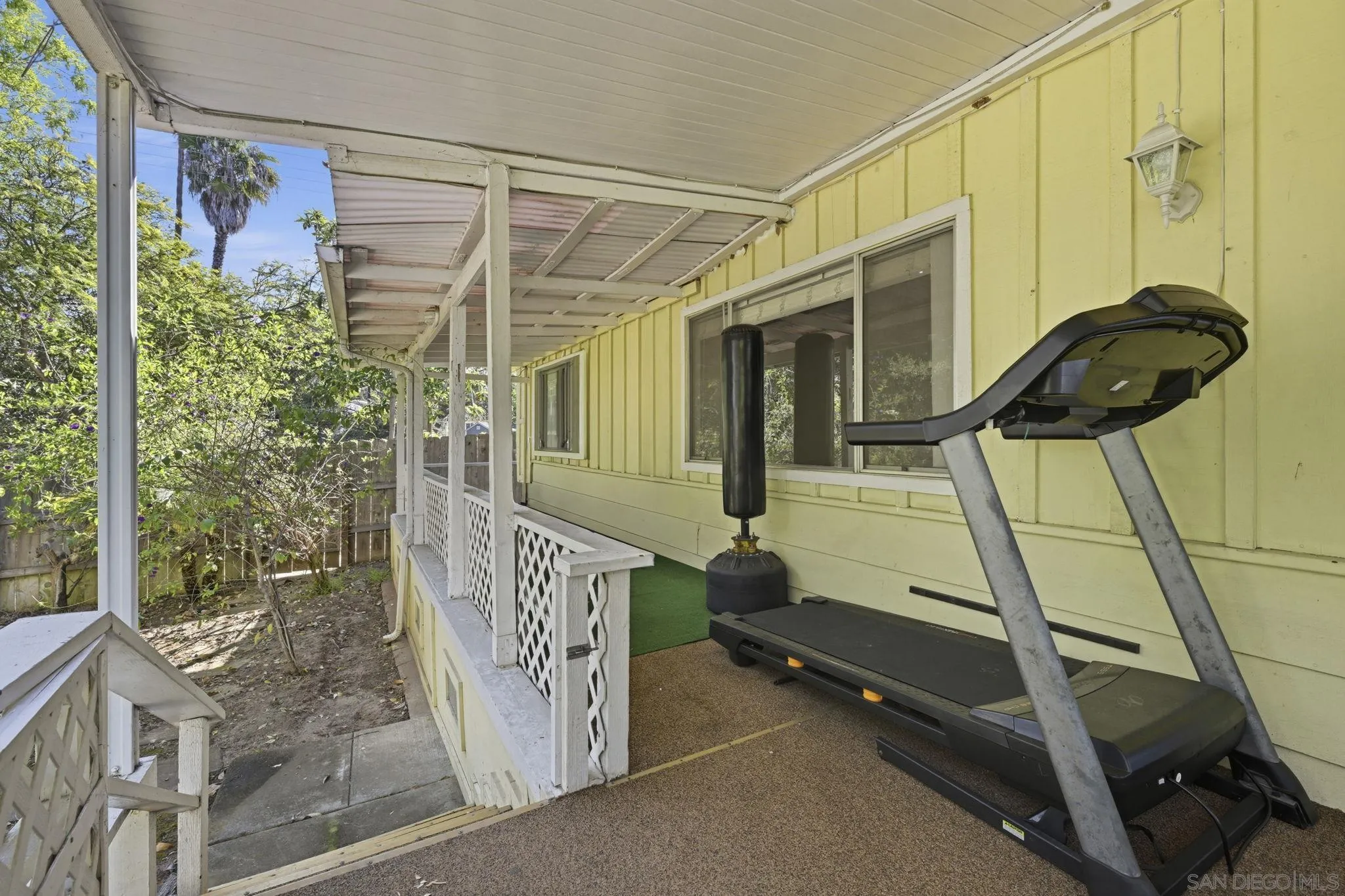 https://cdn.realtyfeed.com/cdn/127/260005795/486ac7806e26906fcf5896599796c942.webp