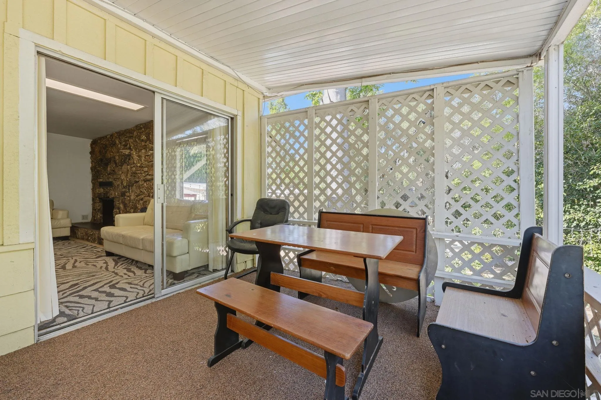 https://cdn.realtyfeed.com/cdn/127/260005795/98a8cdd923e52ecc9fcda6906346ddde.webp