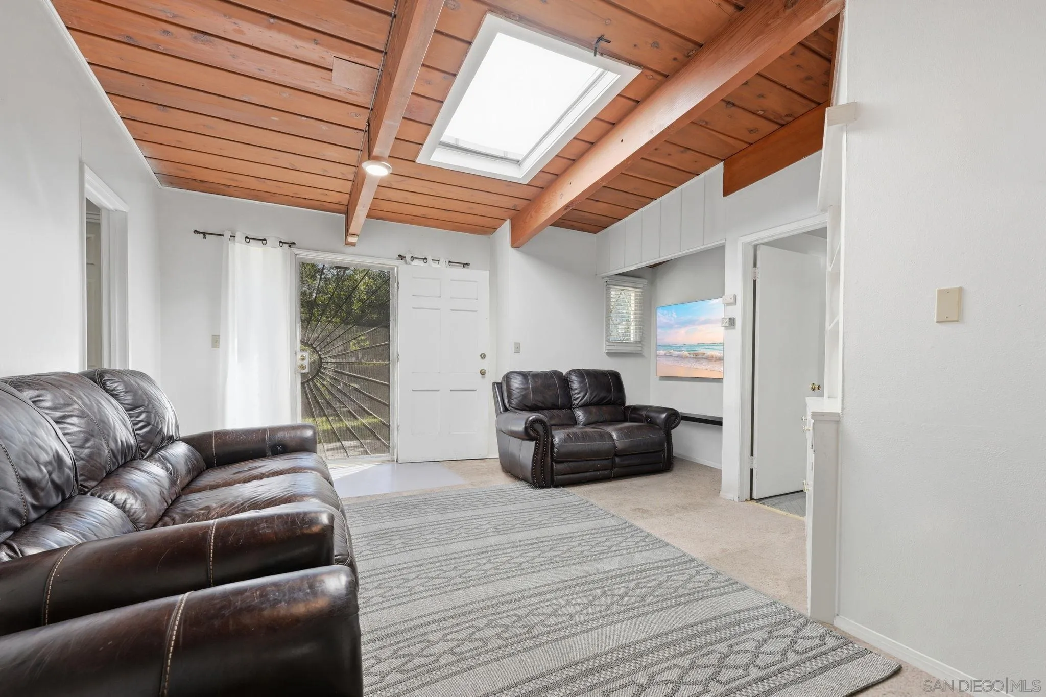 https://cdn.realtyfeed.com/cdn/127/260005795/a73e99d94c1188aa73a7102ffb1e6482.webp