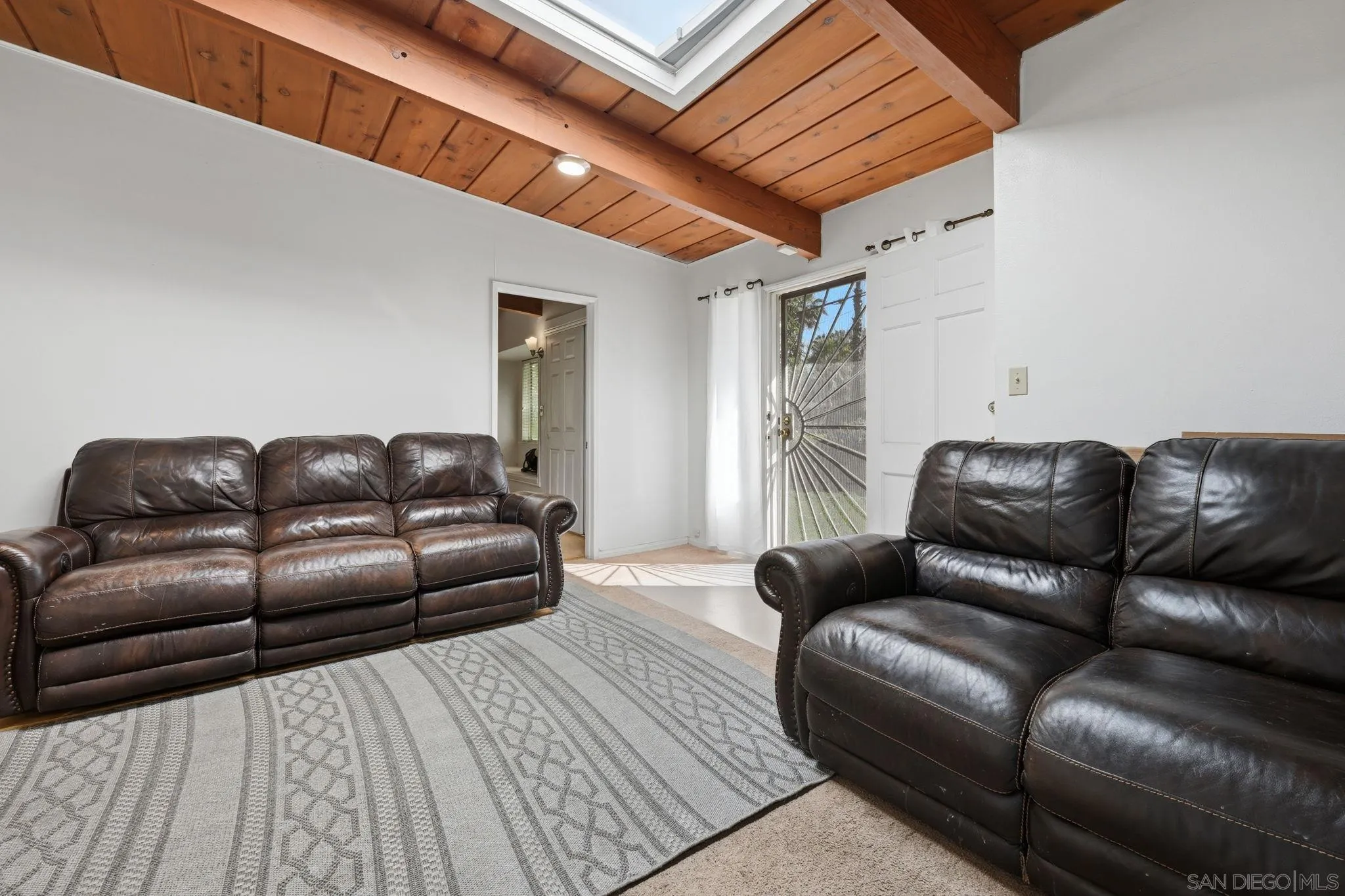 https://cdn.realtyfeed.com/cdn/127/260005795/e52ab22675f57fca9dfc93173f367d5d.webp