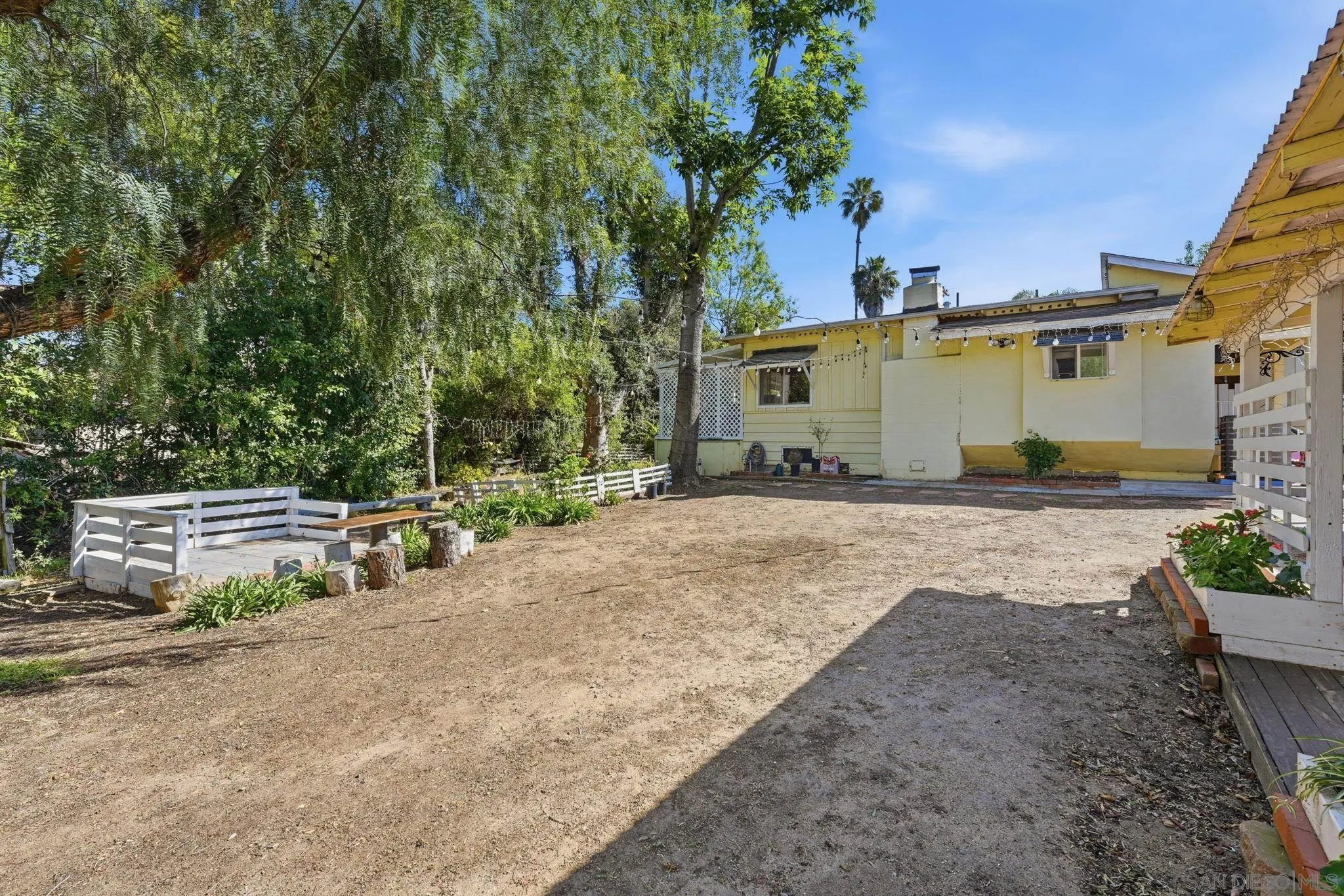 https://cdn.realtyfeed.com/cdn/127/260005795/f6c81011a30ab5ad8cc3d2470e4f08dc.webp
