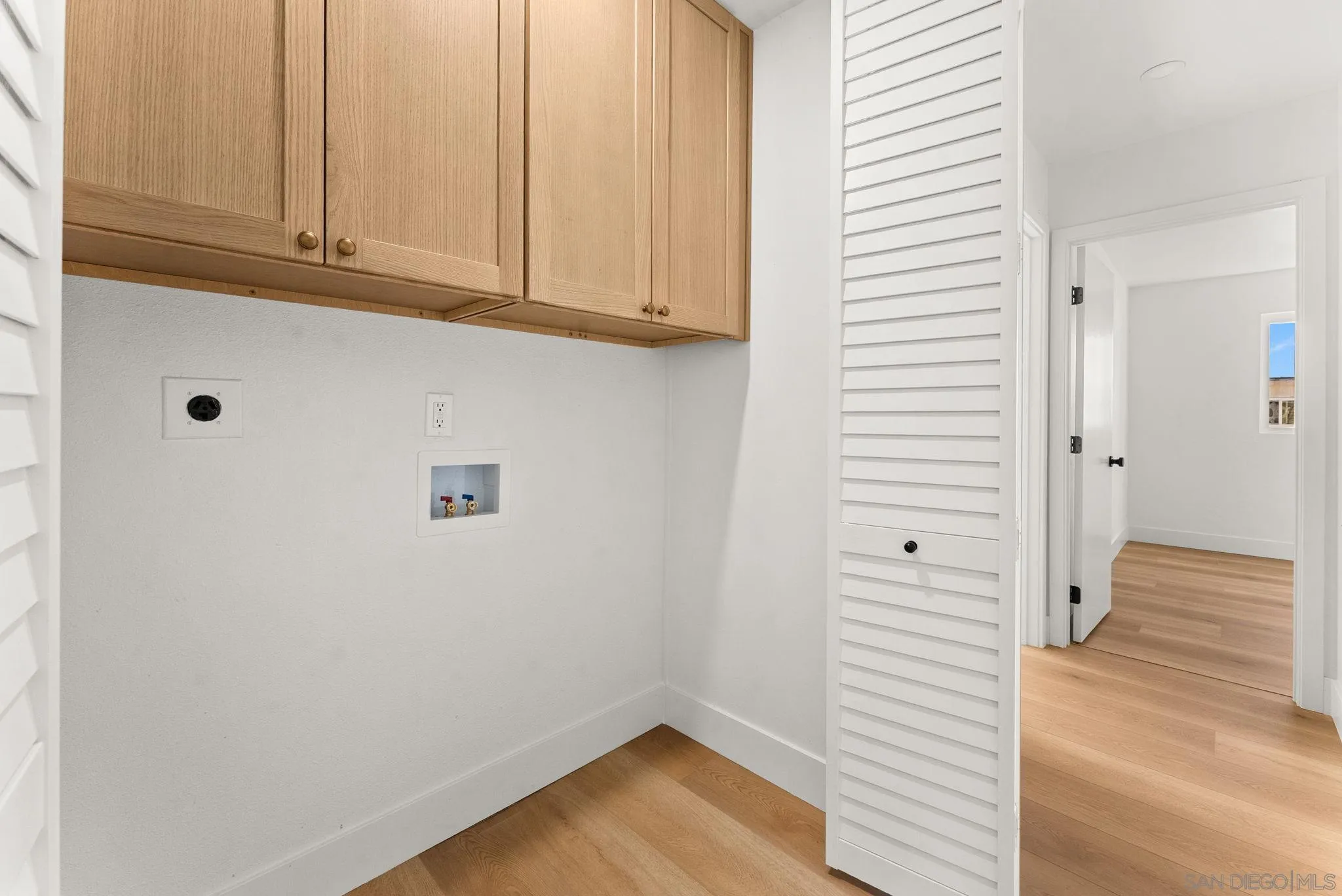 https://cdn.realtyfeed.com/cdn/127/260005798/78c7a07f67f7979dbe5a3d861f92b553.webp