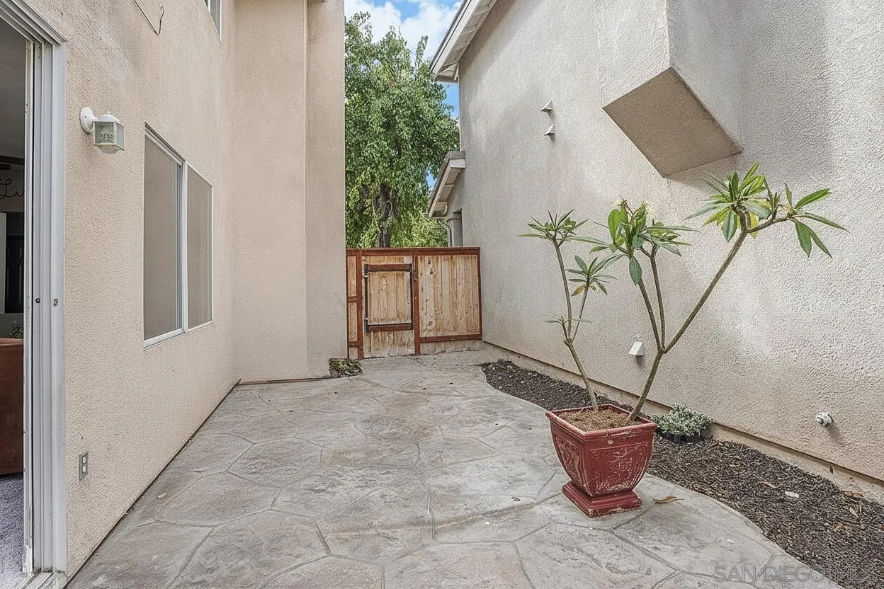 https://cdn.realtyfeed.com/cdn/127/2600058/c207acbb8bd2ebacfc95ba35fe7cb770.webp