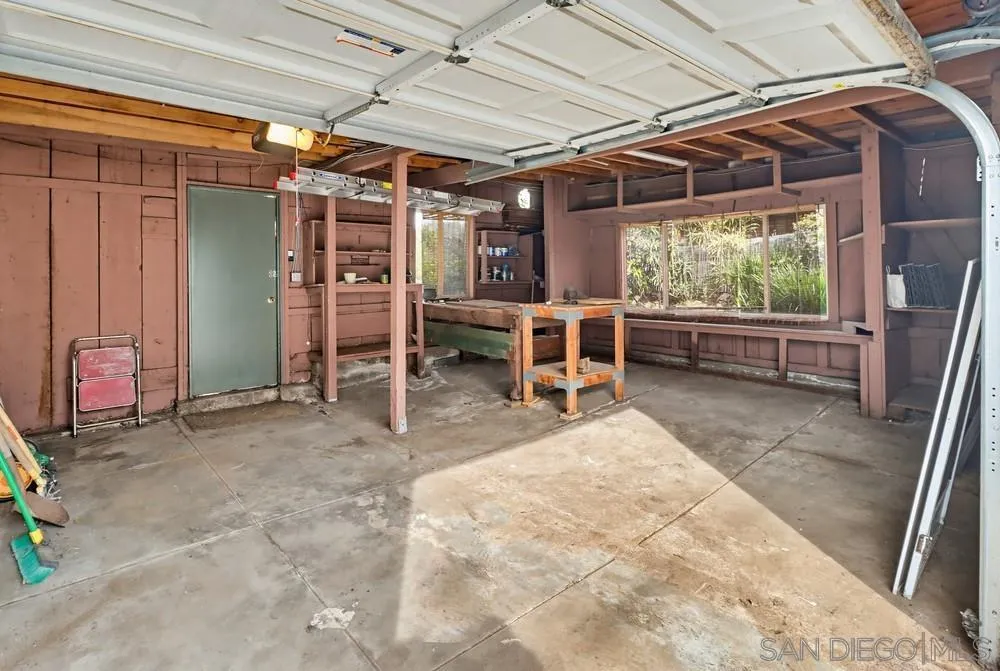 https://cdn.realtyfeed.com/cdn/127/260005805/be9f48b2573df73ac181615474bbf611.webp