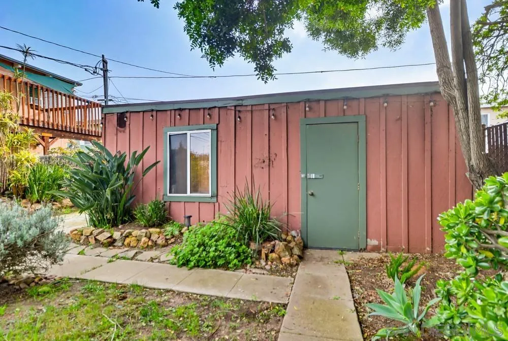 https://cdn.realtyfeed.com/cdn/127/260005805/c25270e120e93c6b8efdb93e06eb6773.webp