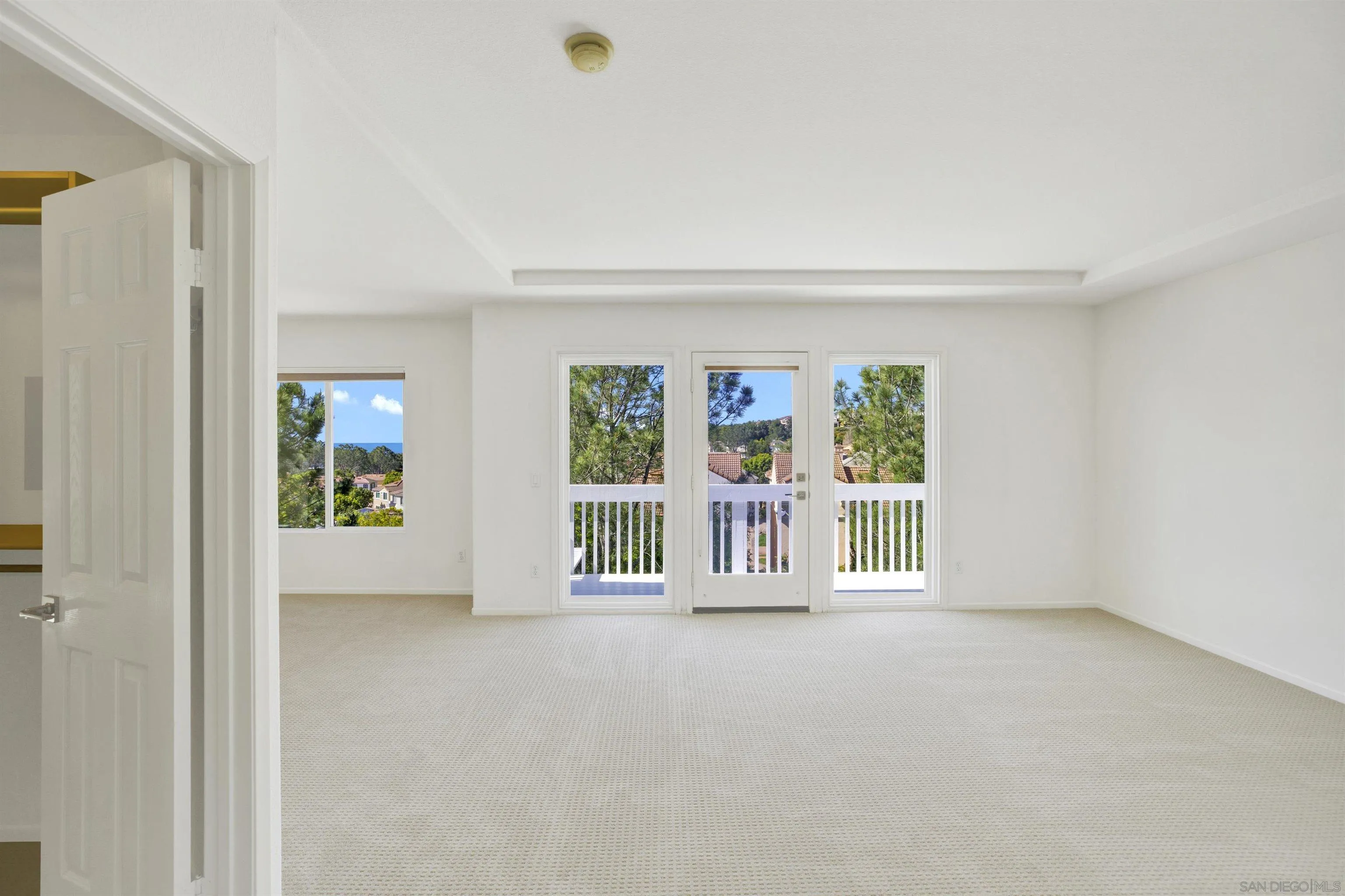 https://cdn.realtyfeed.com/cdn/127/260005807/09c585e6f060c1413df8cd5f23931329.webp