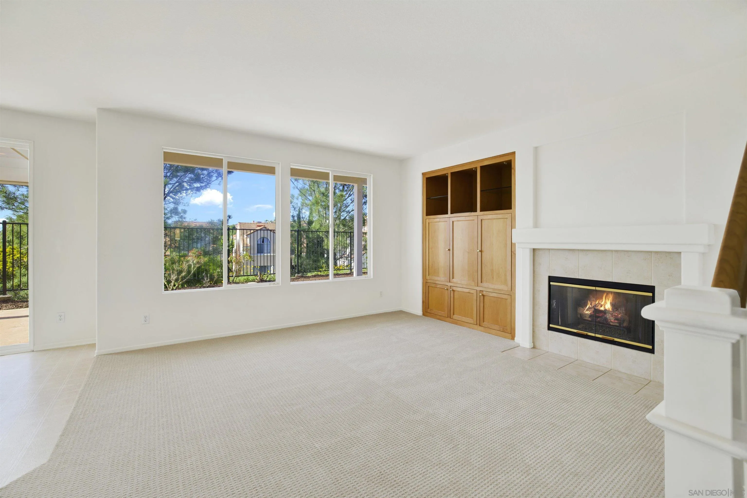 https://cdn.realtyfeed.com/cdn/127/260005807/b163aee12ec9e1b52ed1f7384fd8d88b.webp