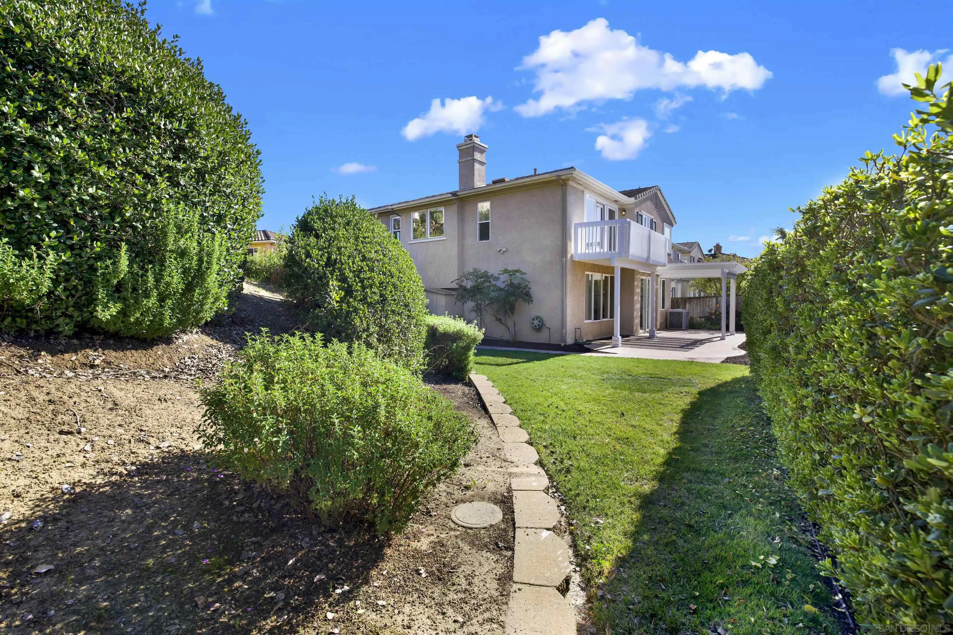 https://cdn.realtyfeed.com/cdn/127/260005807/bc02c6a39f1f8305db7a2e51467fe6f8.webp