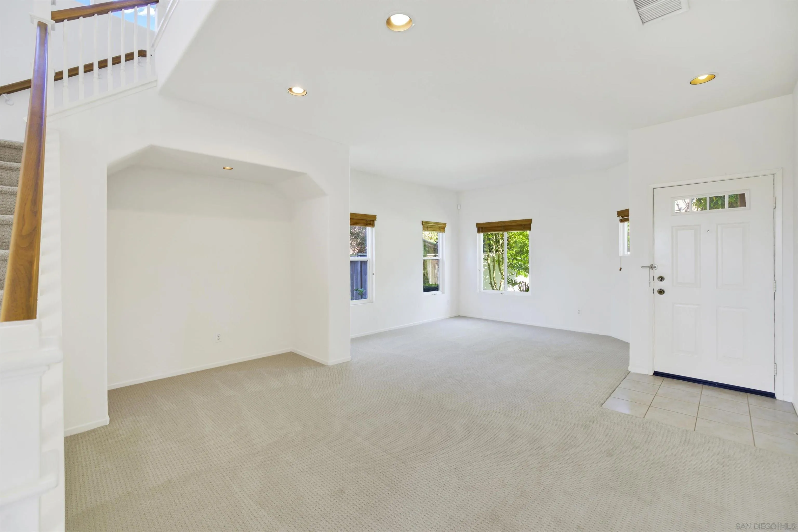 https://cdn.realtyfeed.com/cdn/127/260005807/d5336b752dca7b695667683712fef323.webp