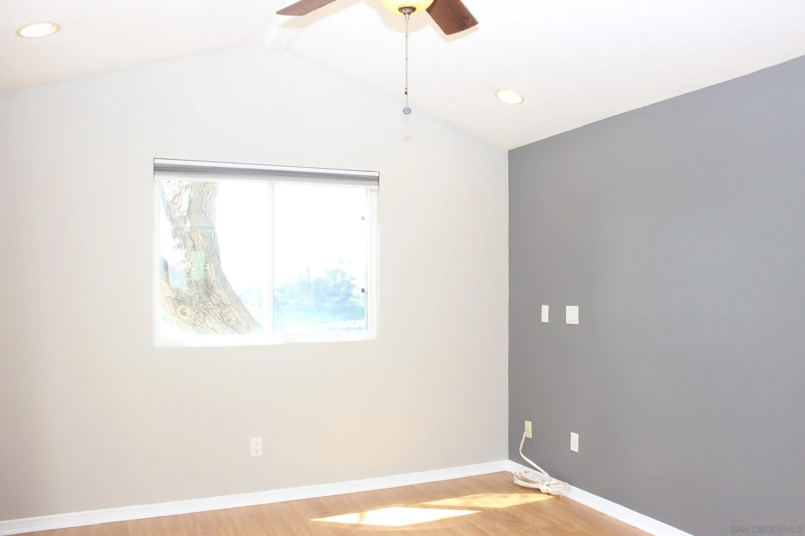 https://cdn.realtyfeed.com/cdn/127/260005810/2f7d5a956773ad8135371c1352457a77.webp