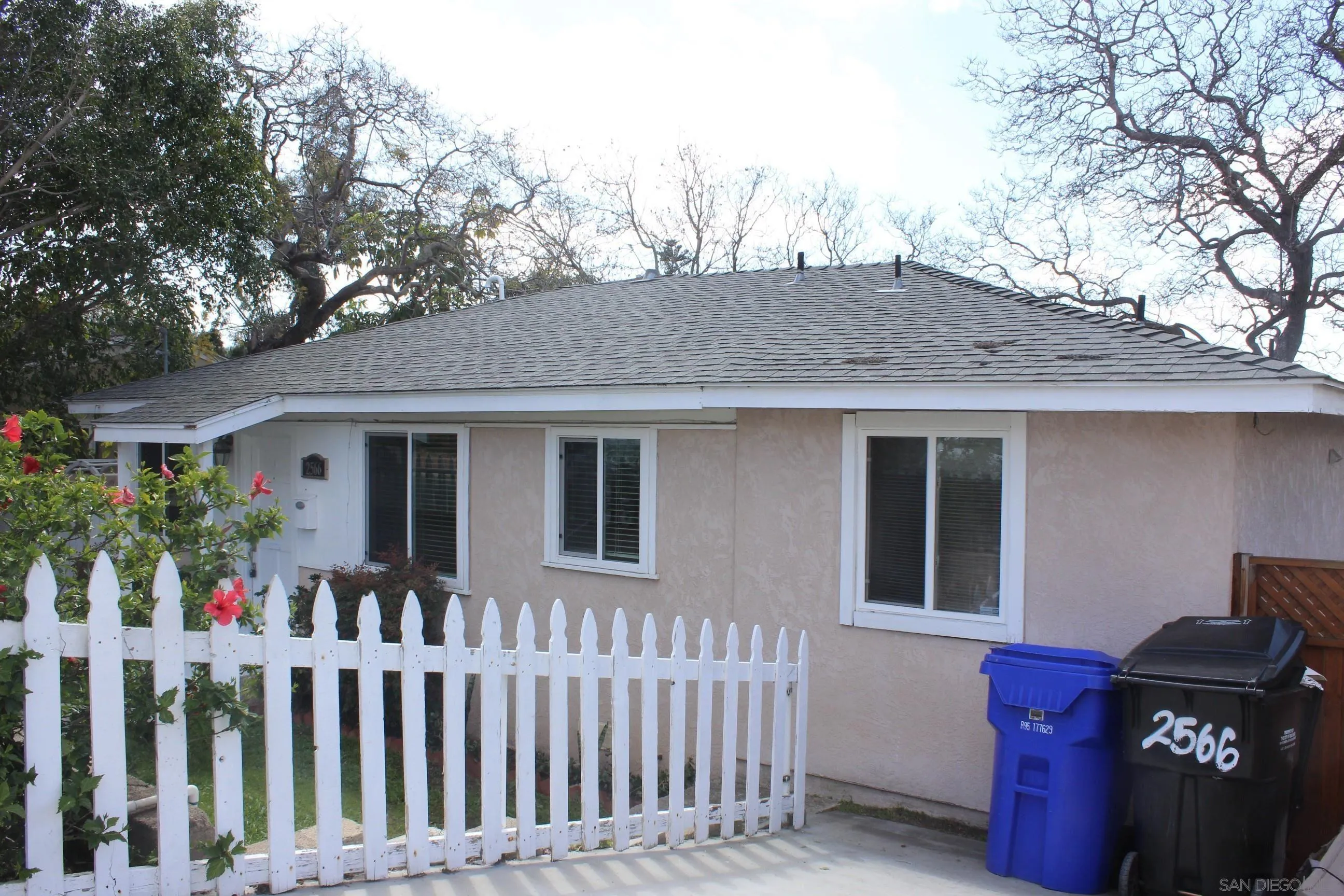 https://cdn.realtyfeed.com/cdn/127/260005810/392e891aab7ca628aa29d5c3b29038a3.webp