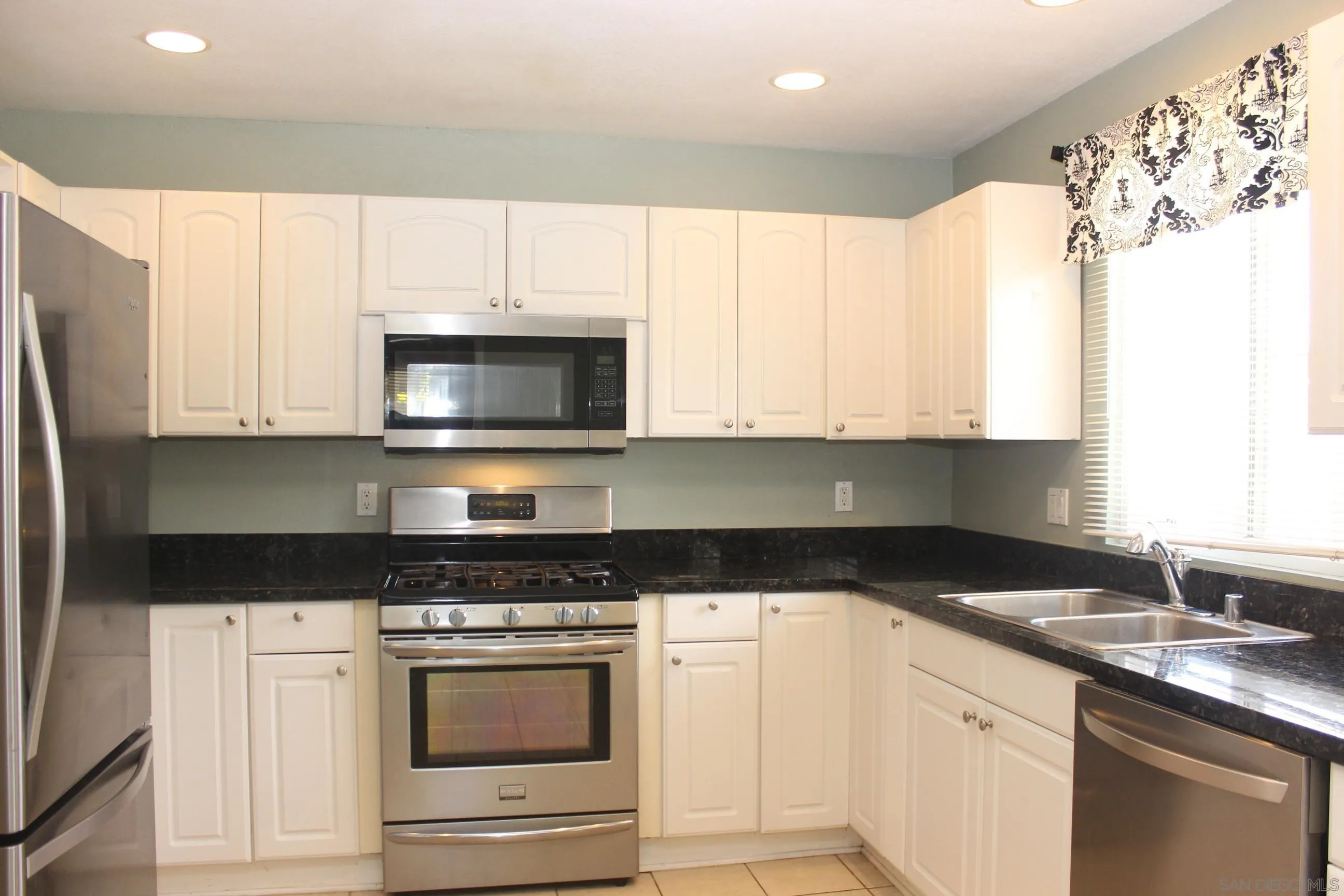 https://cdn.realtyfeed.com/cdn/127/260005810/52acab9d30c808b875abf2317b0f4442.webp