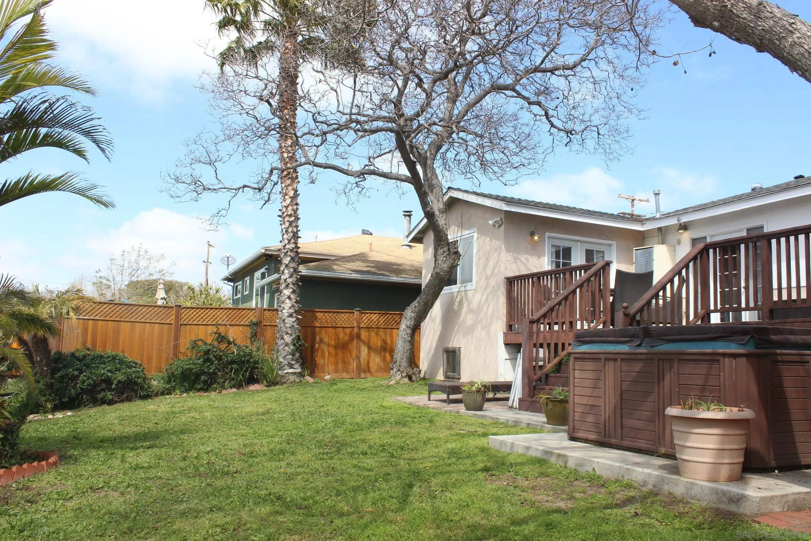 https://cdn.realtyfeed.com/cdn/127/260005810/9c7057a8194288c2b5b71df64bbaa9f8.webp