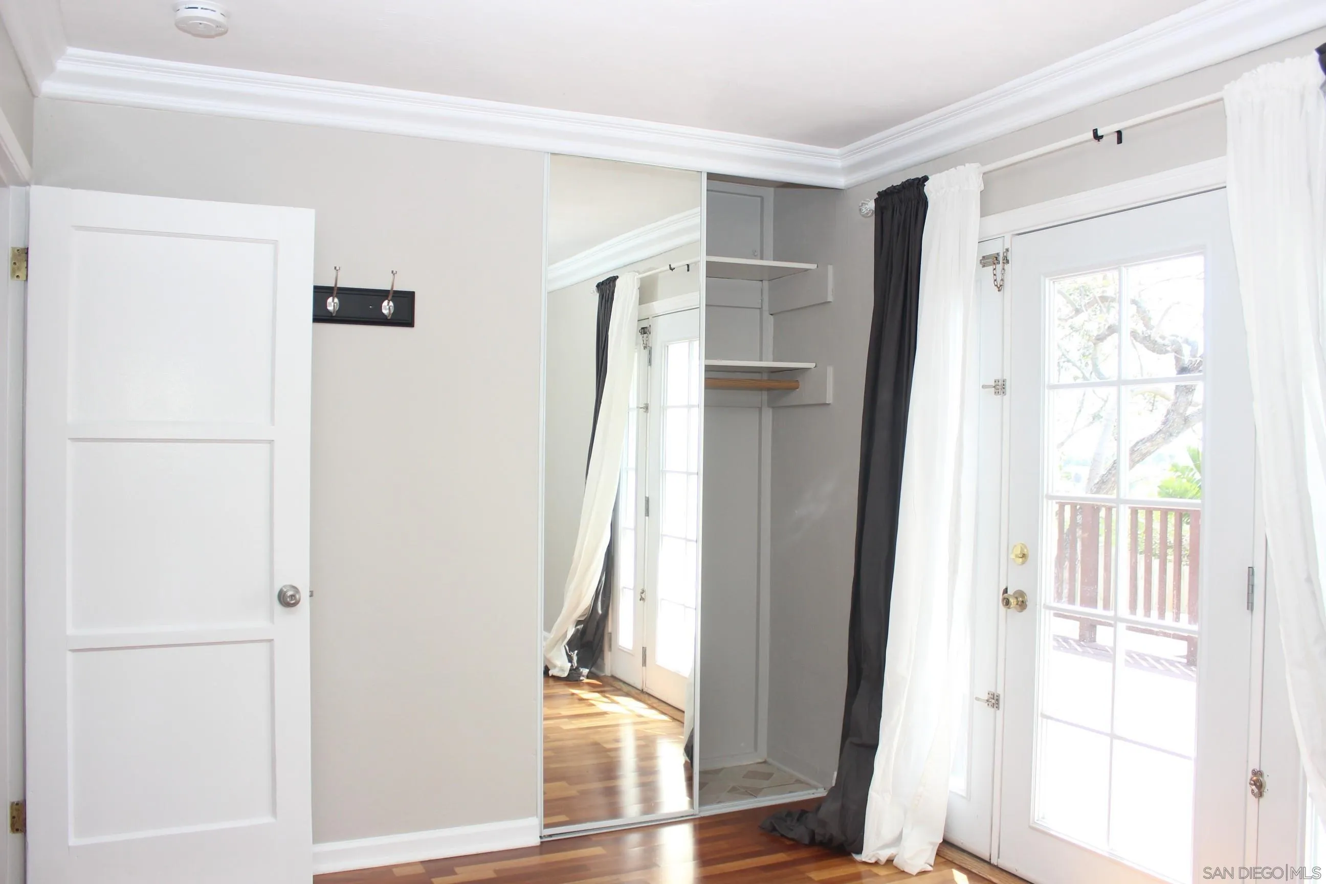 https://cdn.realtyfeed.com/cdn/127/260005810/a8eb76f9c949d38080f08ad3343c84f8.webp