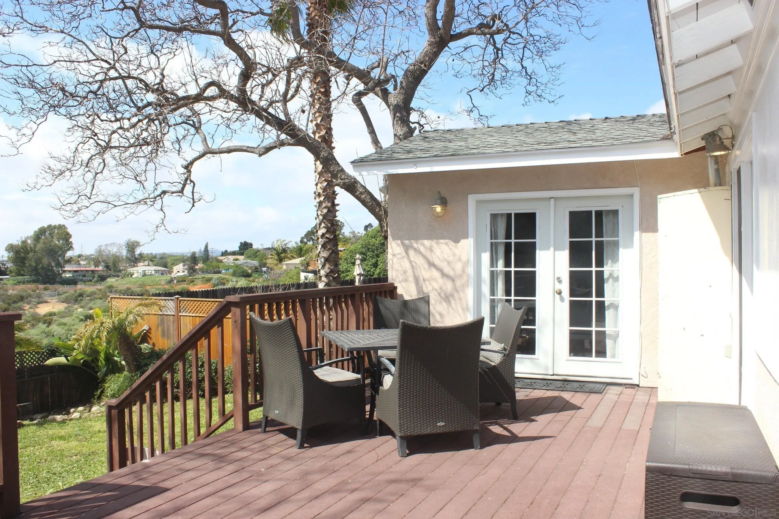 https://cdn.realtyfeed.com/cdn/127/260005810/cf56b6e8270e00736cf6da436629cb18.webp