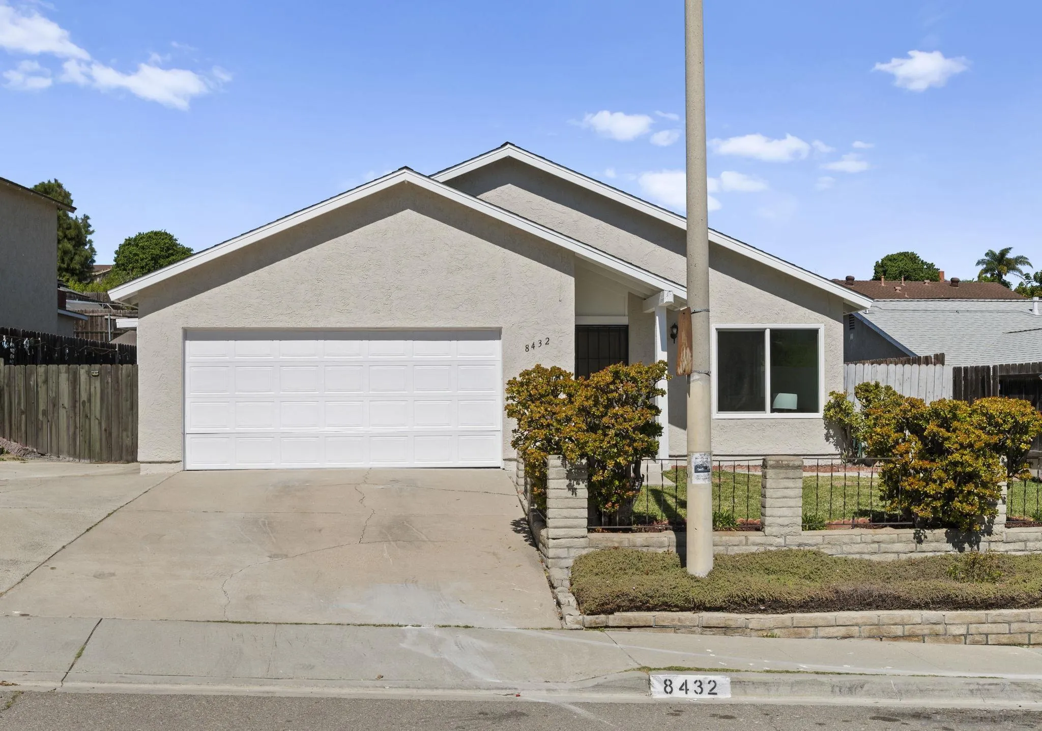 https://cdn.realtyfeed.com/cdn/127/260005812/eb8155016ea0863541181be80e039b79.webp