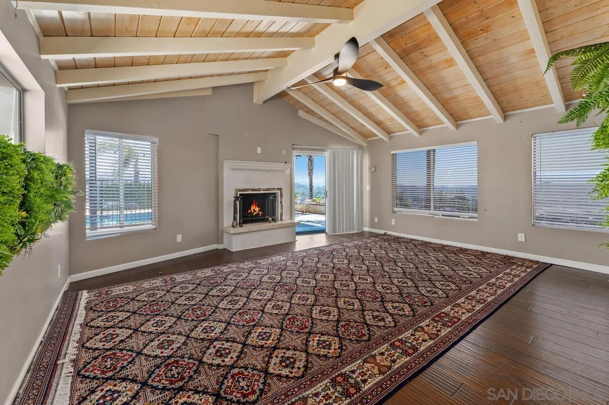 https://cdn.realtyfeed.com/cdn/127/260005815/02254005cd61cd076b65eca0dd6f8582.webp