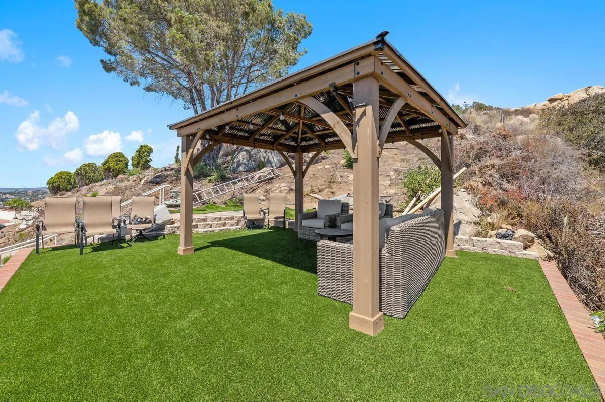 https://cdn.realtyfeed.com/cdn/127/260005815/419e09544b8b8ceb9e08e3d6303a3d68.webp