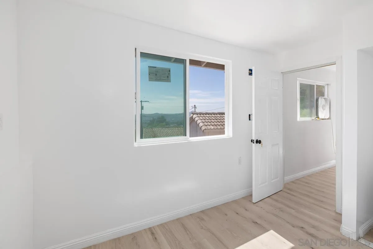 https://cdn.realtyfeed.com/cdn/127/260005815/94e4a1076630a57aa49939b7df61b3c2.webp